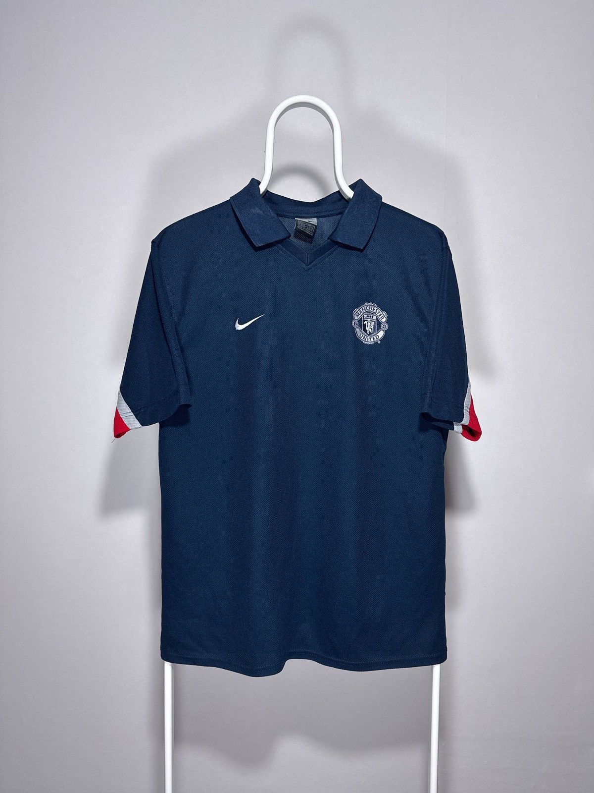 Nike Vintage Nike 2002/2003 Manchester United Training Shirt Size US M / EU 48-50 / 2 - 1 Thumbnail