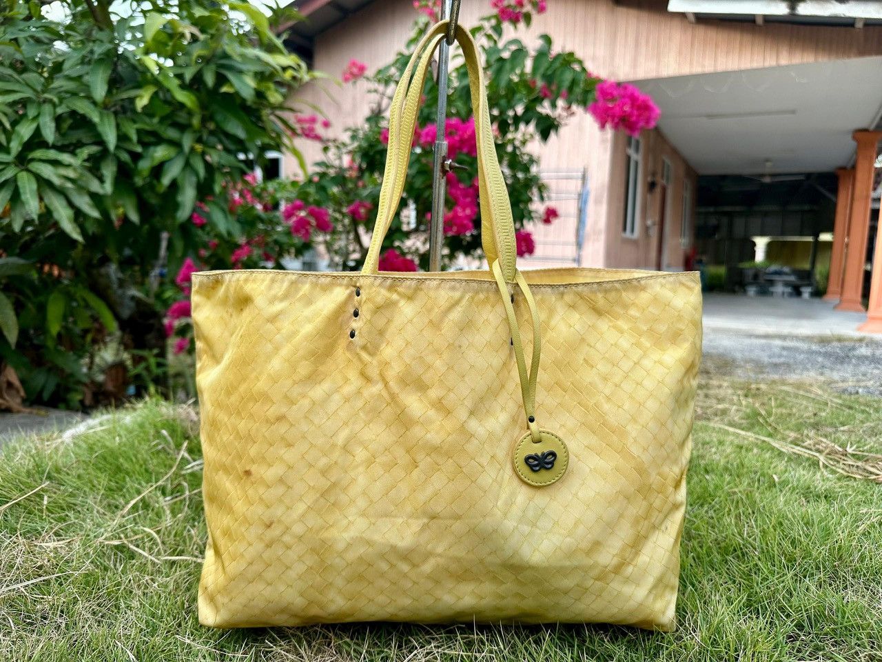 Bottega Veneta Authentic Bottega Veneta Intrecciato Illusion Nylon Tote Bag Size ONE SIZE - 1 Thumbnail