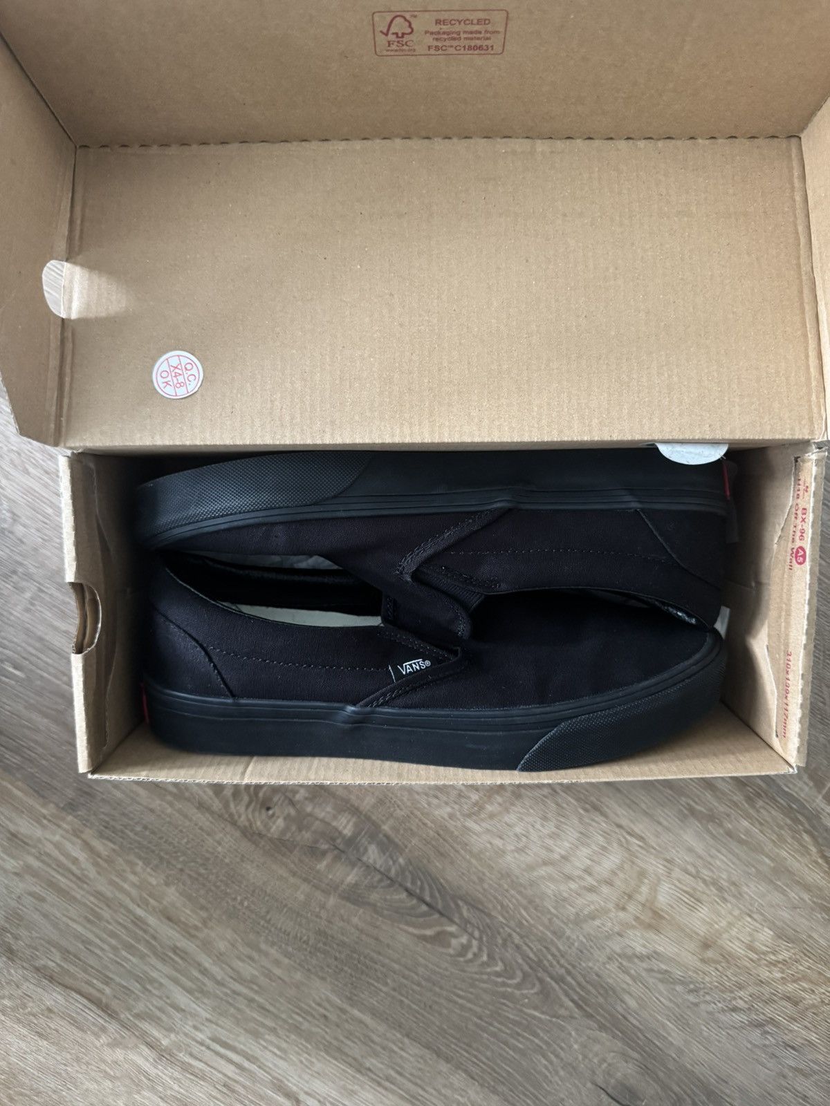Vans Vans Classic Slip-On Black Canvas Shoes | Skater Sneakers Size US 8.5 / EU 41-42 - 9 Thumbnail
