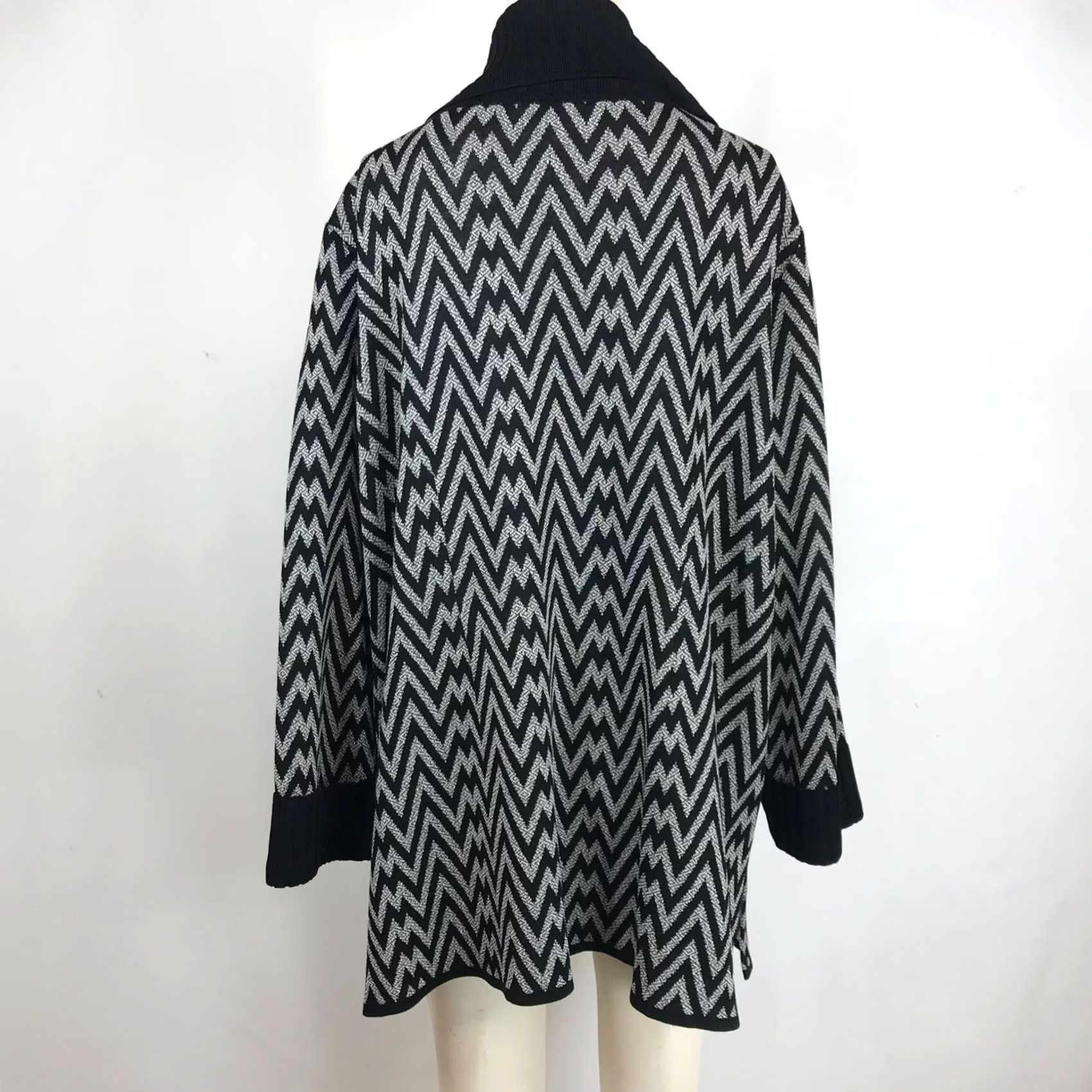 Vintage MISOOK WOMEN'S 2XL BLACK COLLARED BUTTON UP DUSTER CARDIGAN Cardigan Sweat er? Size XXL / US 16-18 / IT 52-54 - 5 Thumbnail