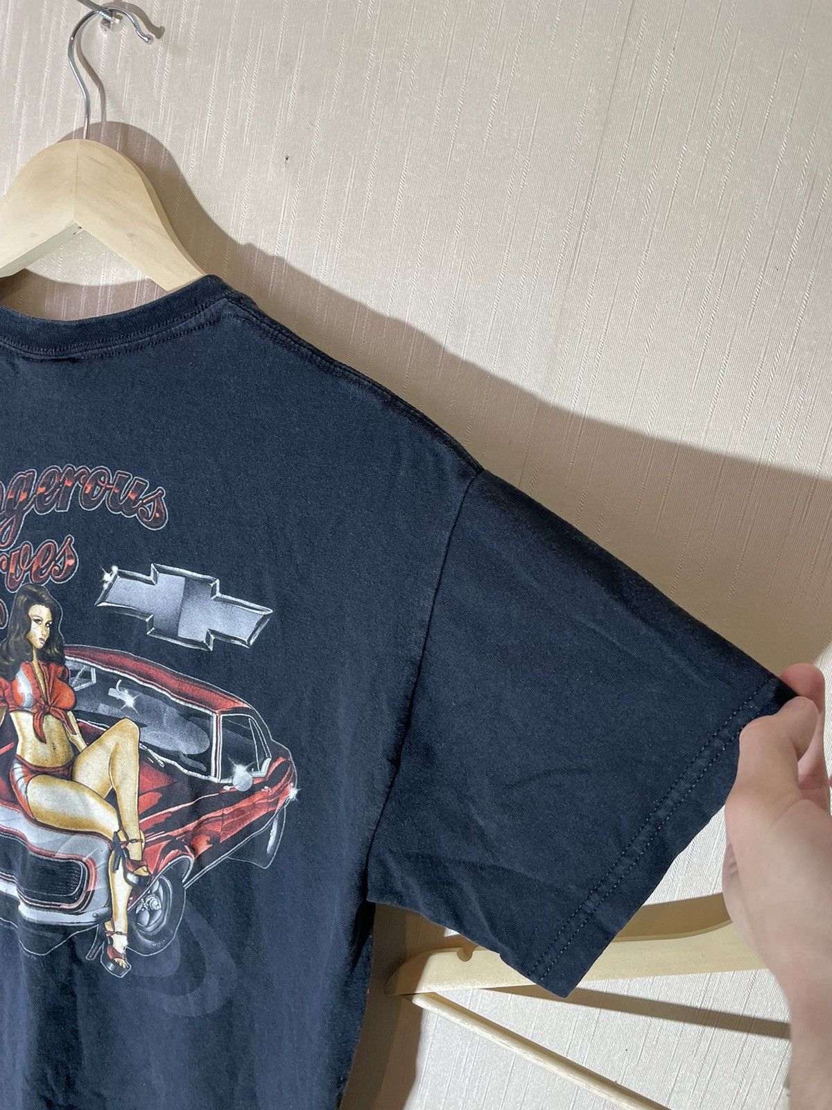 Vintage Chevrolet Dangerous Curves vintage streetwear T shirt Size US M / EU 48-50 / 2 - 5 Thumbnail