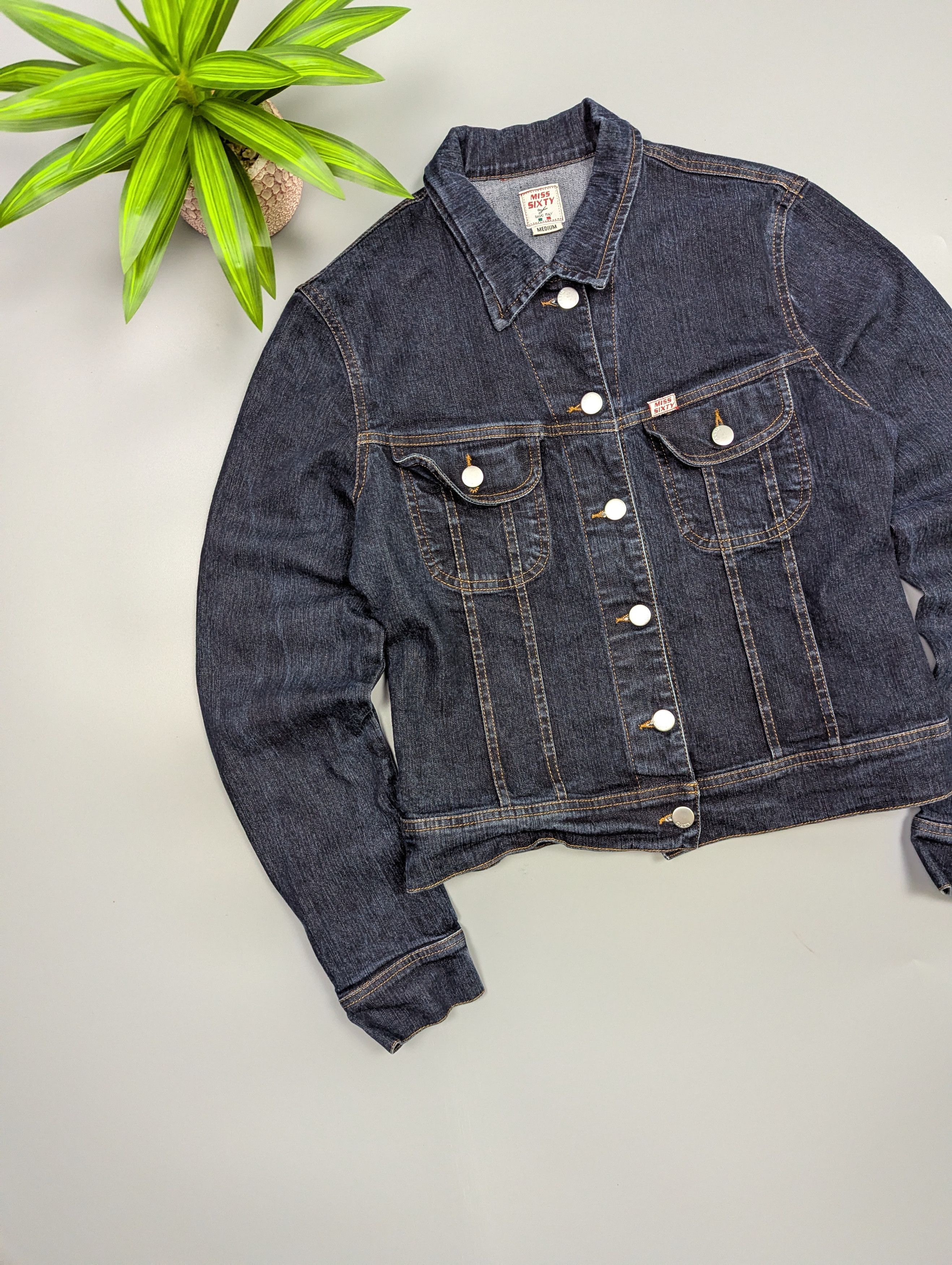 Miss Sixty VTG Y2K Miss Sixty Distressed Denim Jacket M Size M / US 6-8 / IT 42-44 - 2 Thumbnail