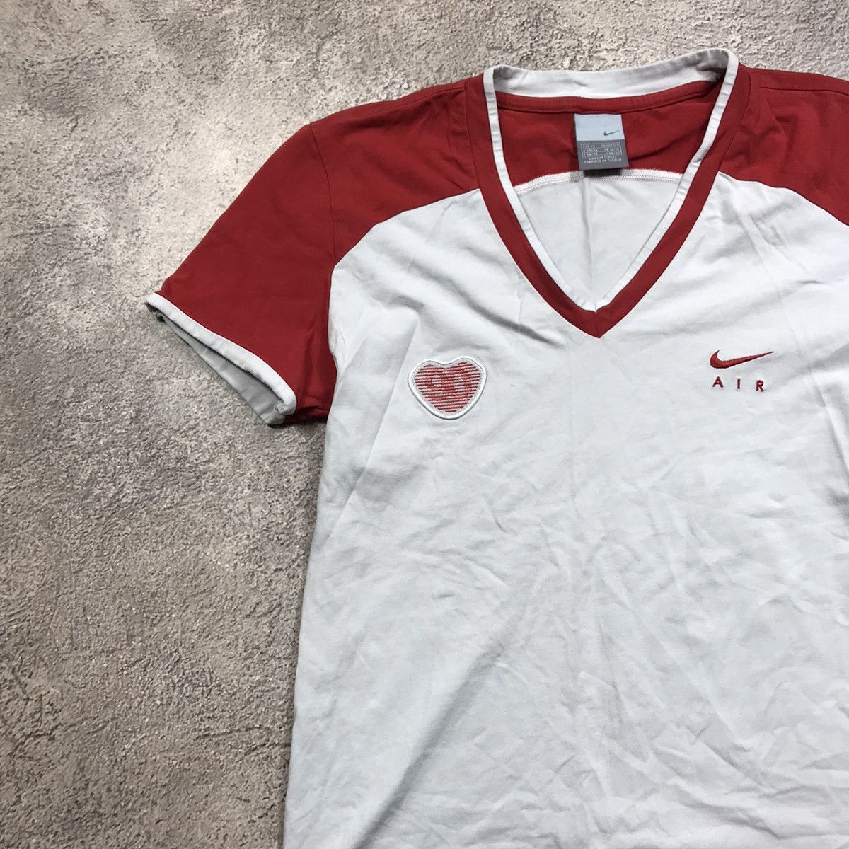 Vintage Vintage Nike Y2K Raglan Tee Heart Logo Streetwear Washed XL Size XL / US 12-14 / IT 48-50 - 2 Thumbnail