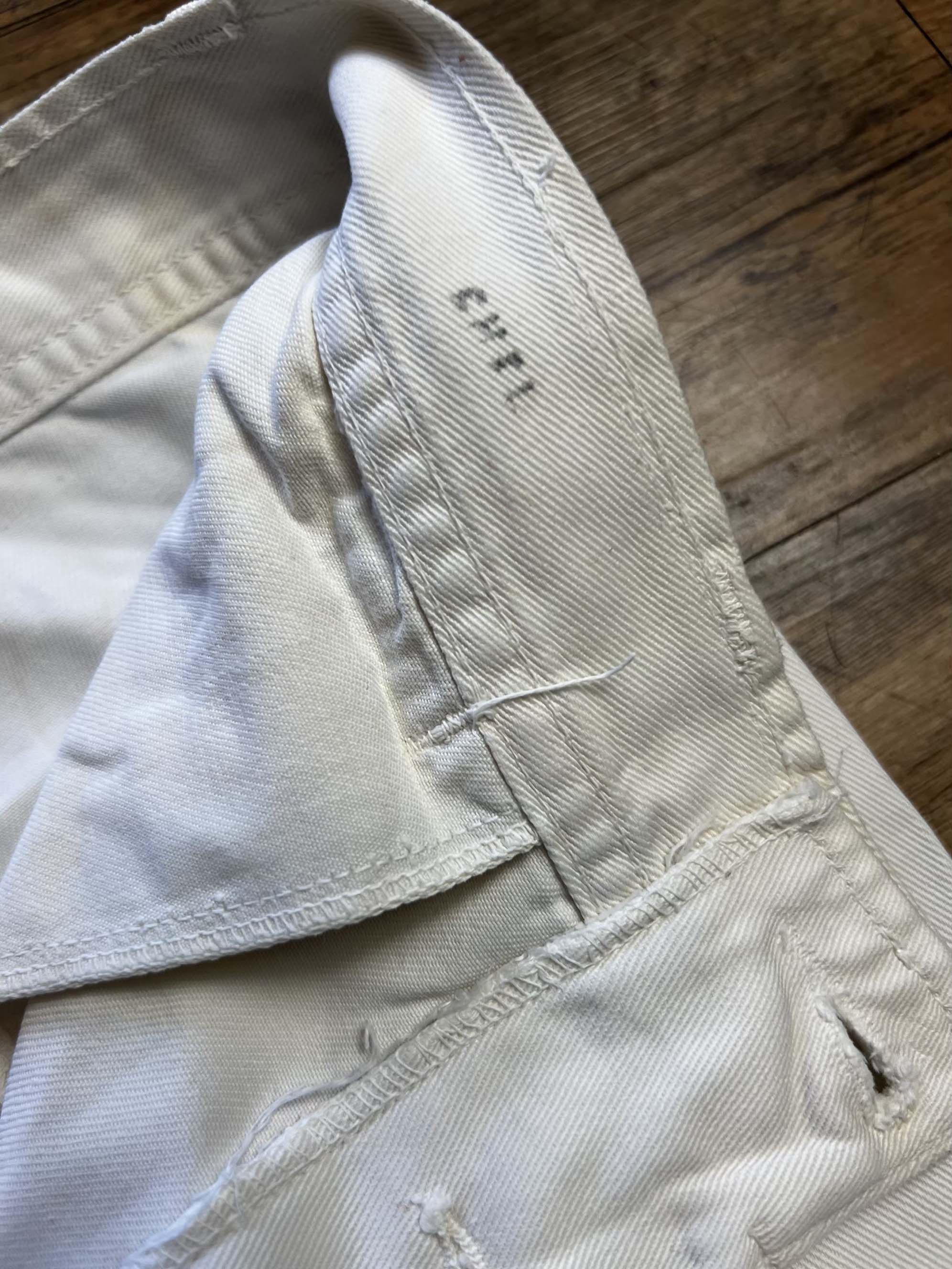 Vintage Vintage 1940's US Navy WWII Era White Cotton Sailor Pants Size US 28 / EU 44 - 10 Thumbnail
