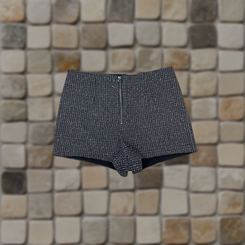 Vintage Maeve Black Tweed Zip Front Shorts Womens 8 High Waisted Confetti Flecks Polyester Viscose Elastane Regular Mid Rise Modern 90s? Size 30" / US 8 / IT 44 - 1 Thumbnail