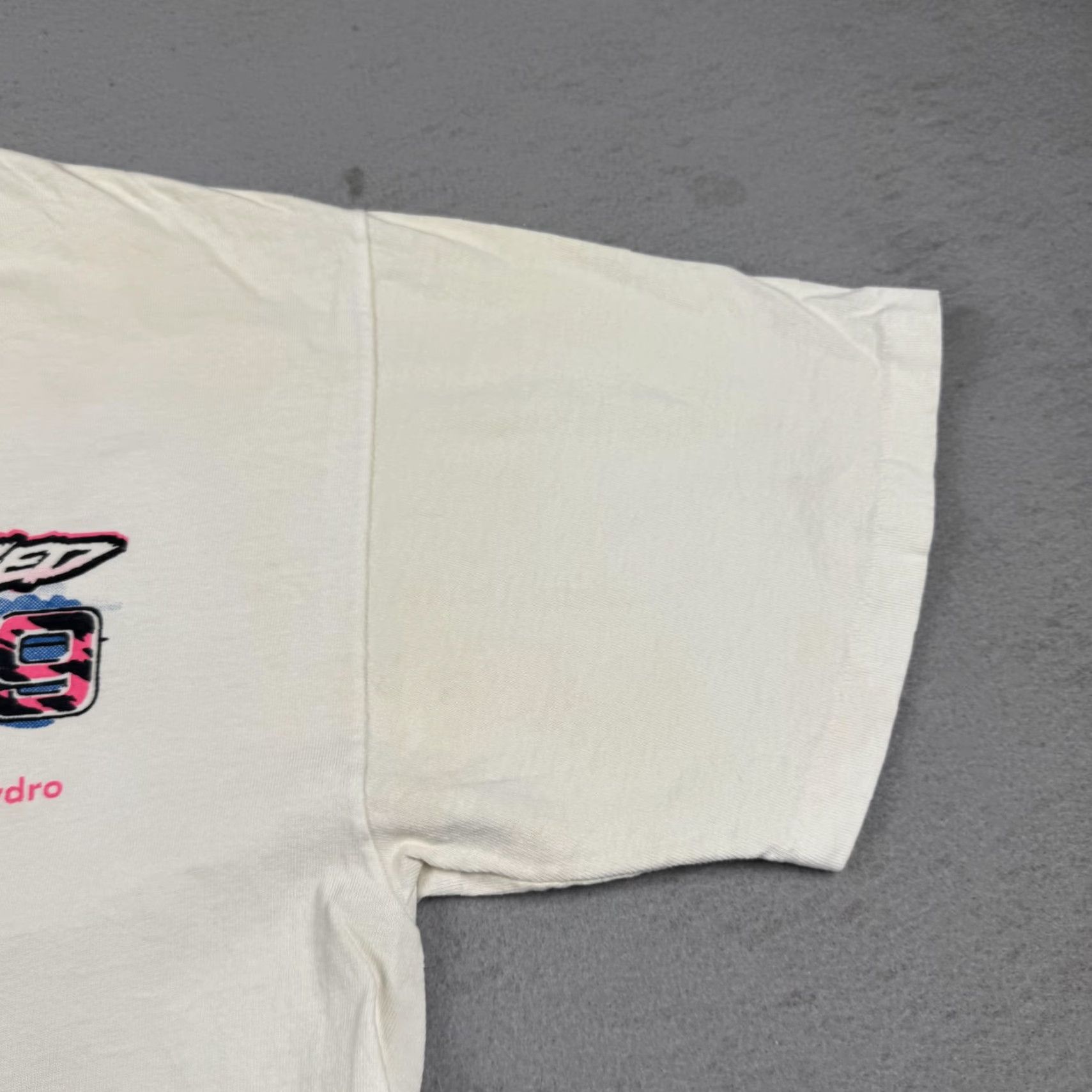 Hanes VINTAGE Unleashed 469 Shirt Mens Large White Hanes T-Shirt Racing Boat Graphic 90s Mens Size US L / EU 52-54 / 3 - 4 Thumbnail