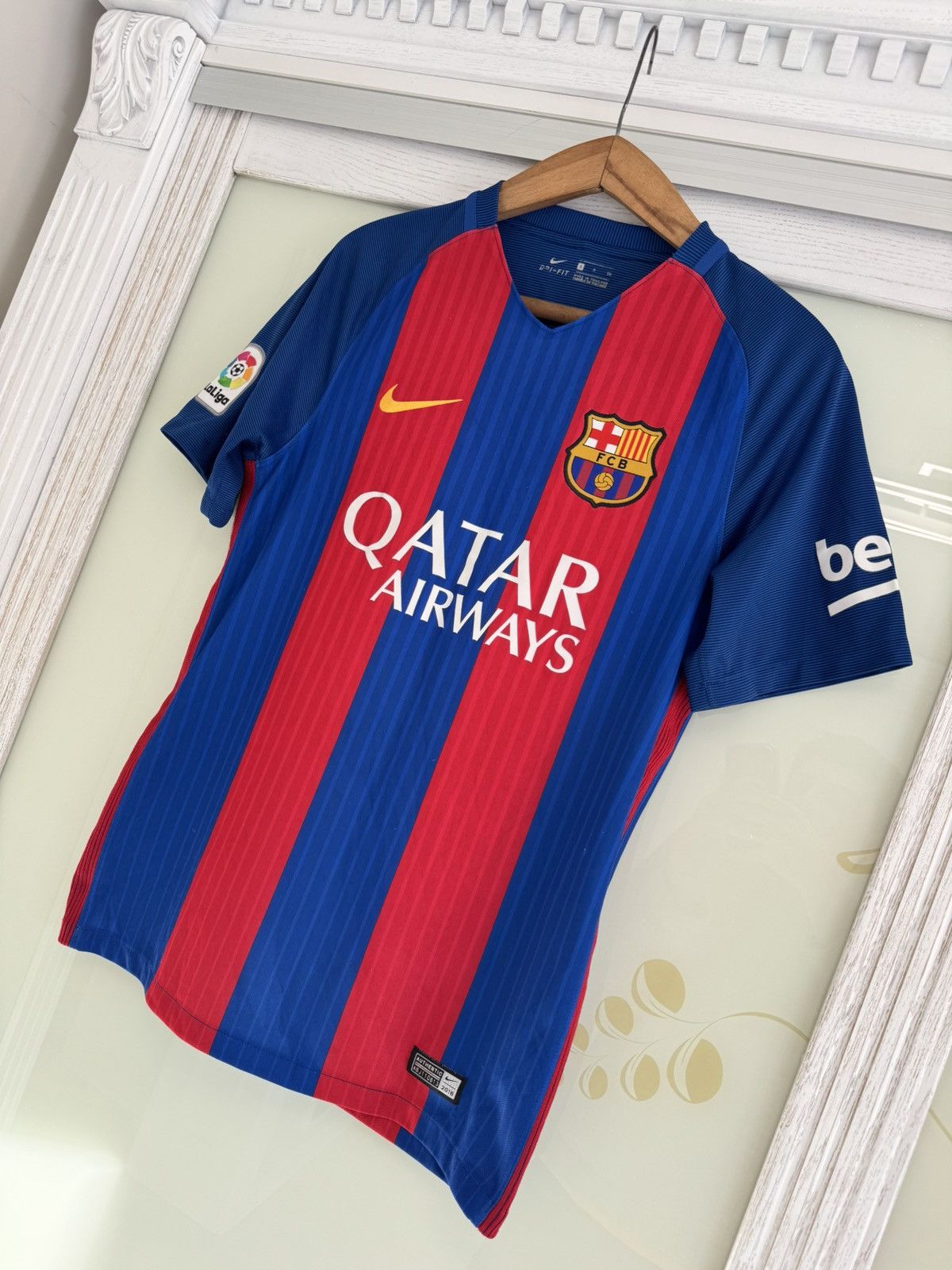 Nike Barcelona 2015-2016 Home Soccer Jersey Football Kit Shirt Size US S / EU 44-46 / 1 - 3 Thumbnail