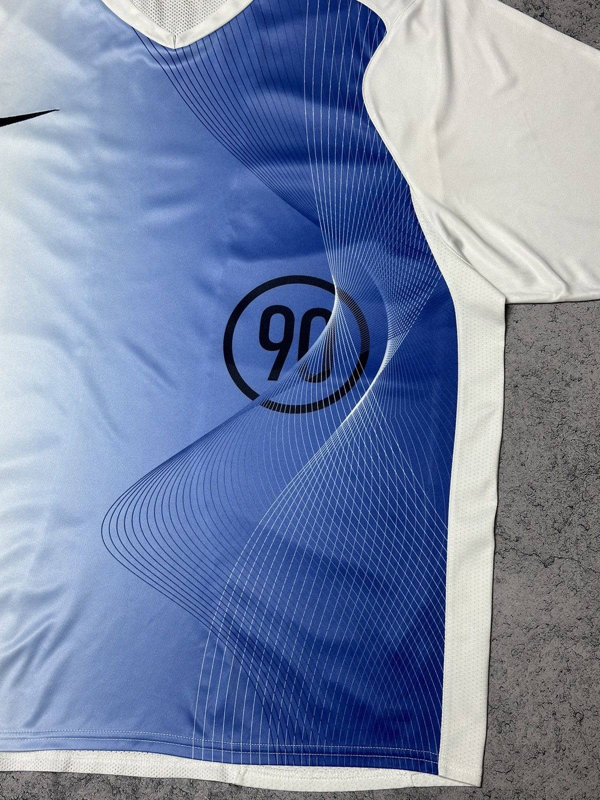 Nike Vintage Nike Total 90 Soccer Jersey T-Shirt Size US L / EU 52-54 / 3 - 5 Thumbnail