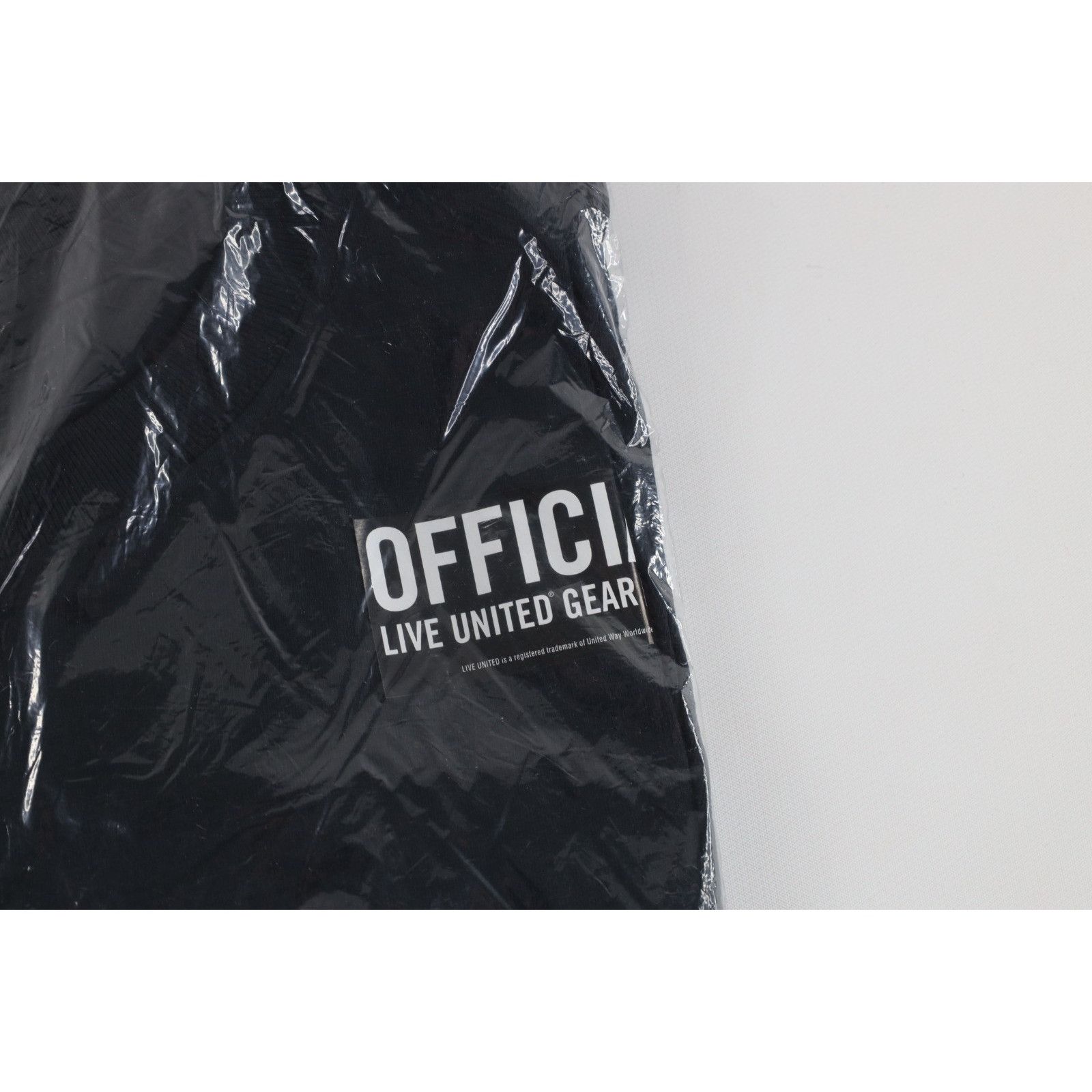 Vintage Deadstock Vintage Y2K United Way Live United T-Shirt Size US L / EU 52-54 / 3 - 4 Thumbnail