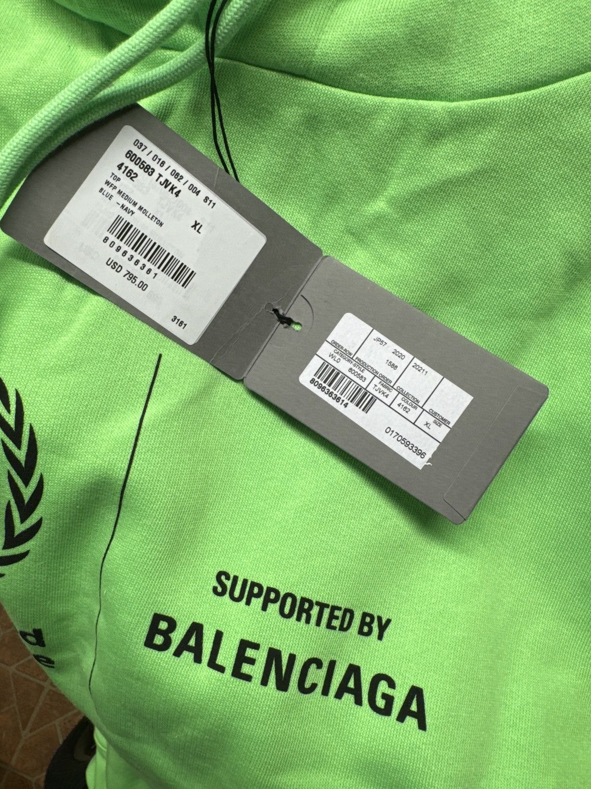 Balenciaga Balenicaga Hoodie World Food Programme Size US XL / EU 56 / 4 - 3 Thumbnail
