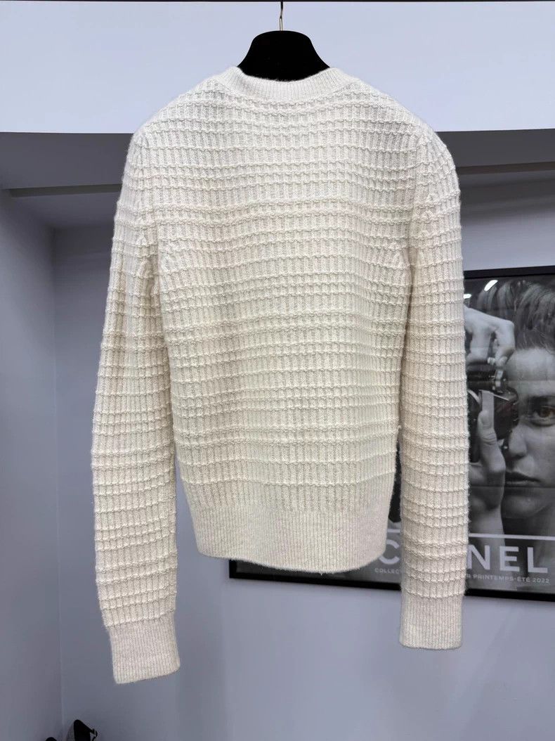 Chanel Chanel Beige three-dimensional flower knitted sweater Size XXS / US 00 / IT 34 - 2 Thumbnail