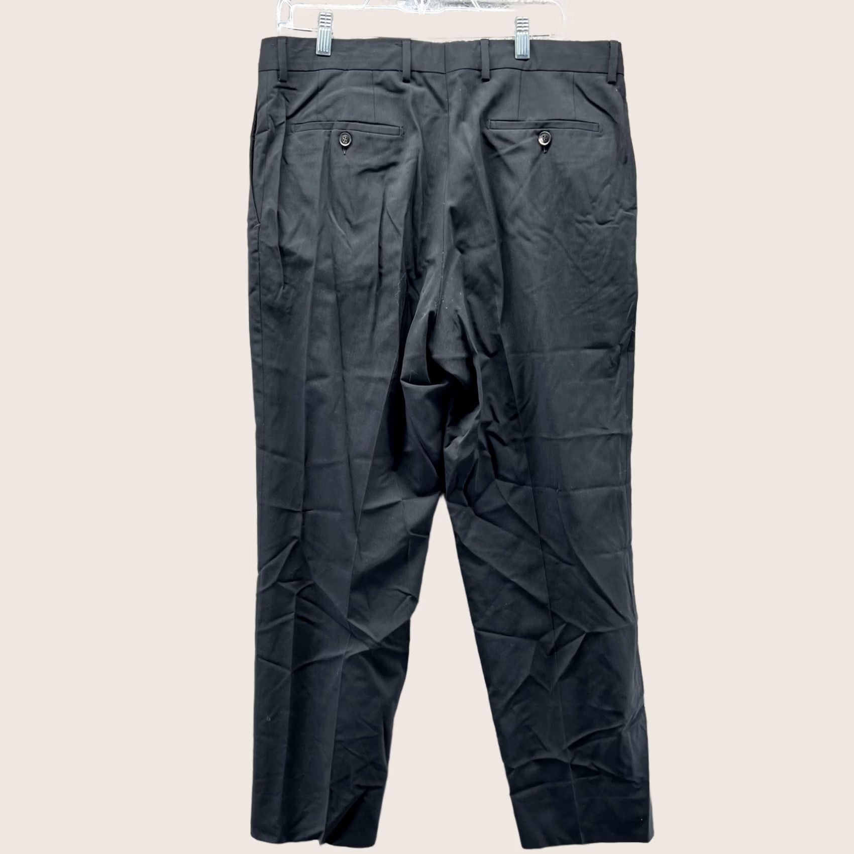 Hugo Boss HUGO BOSS Pants Mens 36R Black Jeffery US Dress Slacks Flat Front Office Regular Waist 42in Straight Leg Bagged-Preowned Mens Size US 36 / EU 52 - 1 Thumbnail