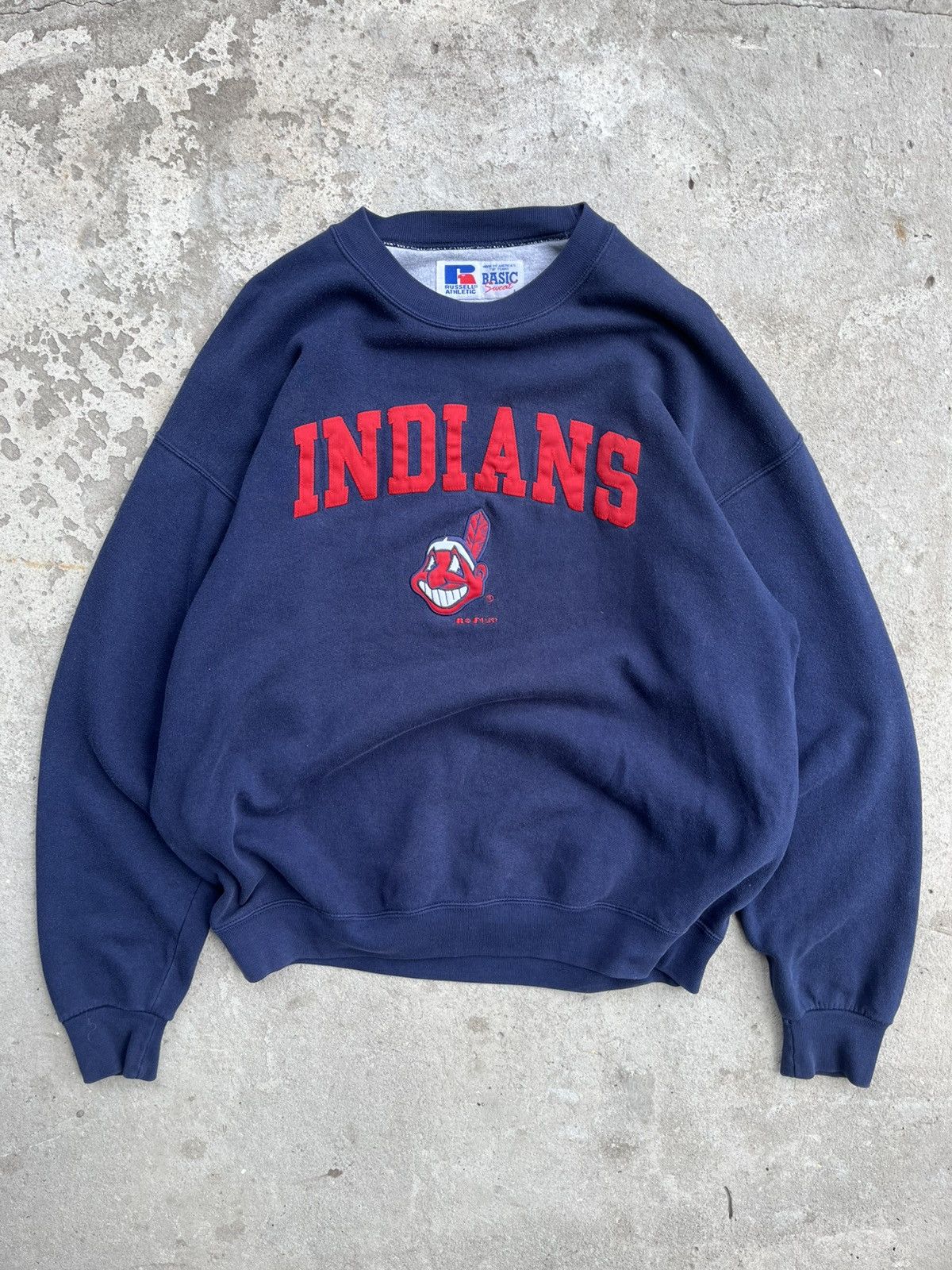 Russell Athletic VTG Russell Athletic “Indians” Logo Boxy Baggy Sweatshirt Size US L / EU 52-54 / 3 - 1 Thumbnail