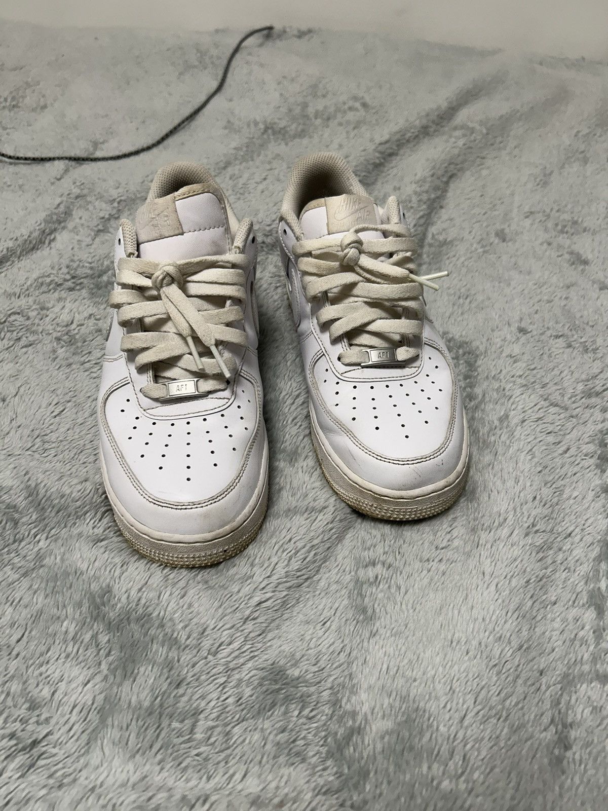 Nike White Air Force 1 Size US 9 / EU 42 - 2 Thumbnail