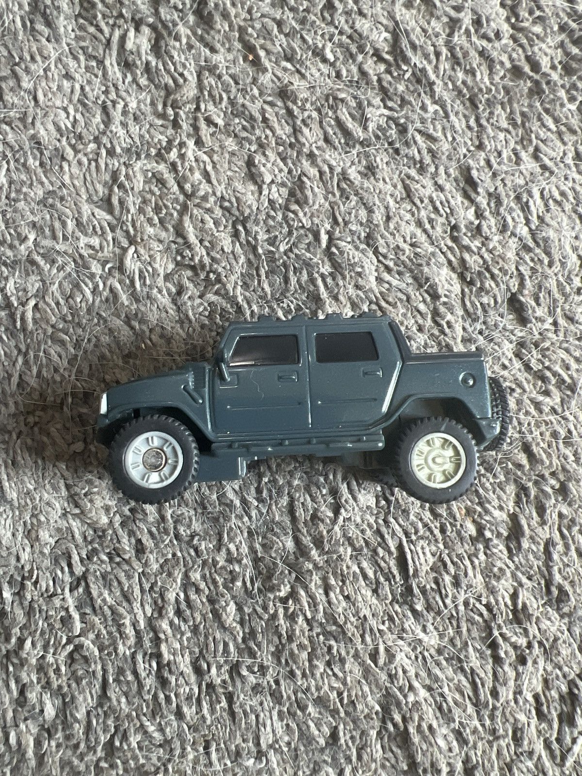 Hypebeast McDonald’s Hummer H2 Pull-Back Toy Size ONE SIZE - 3 Thumbnail