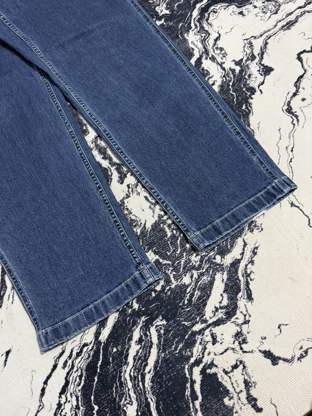 Uniqlo Uniqlo work denim jeans Size US 32 / EU 48 - 6 Thumbnail