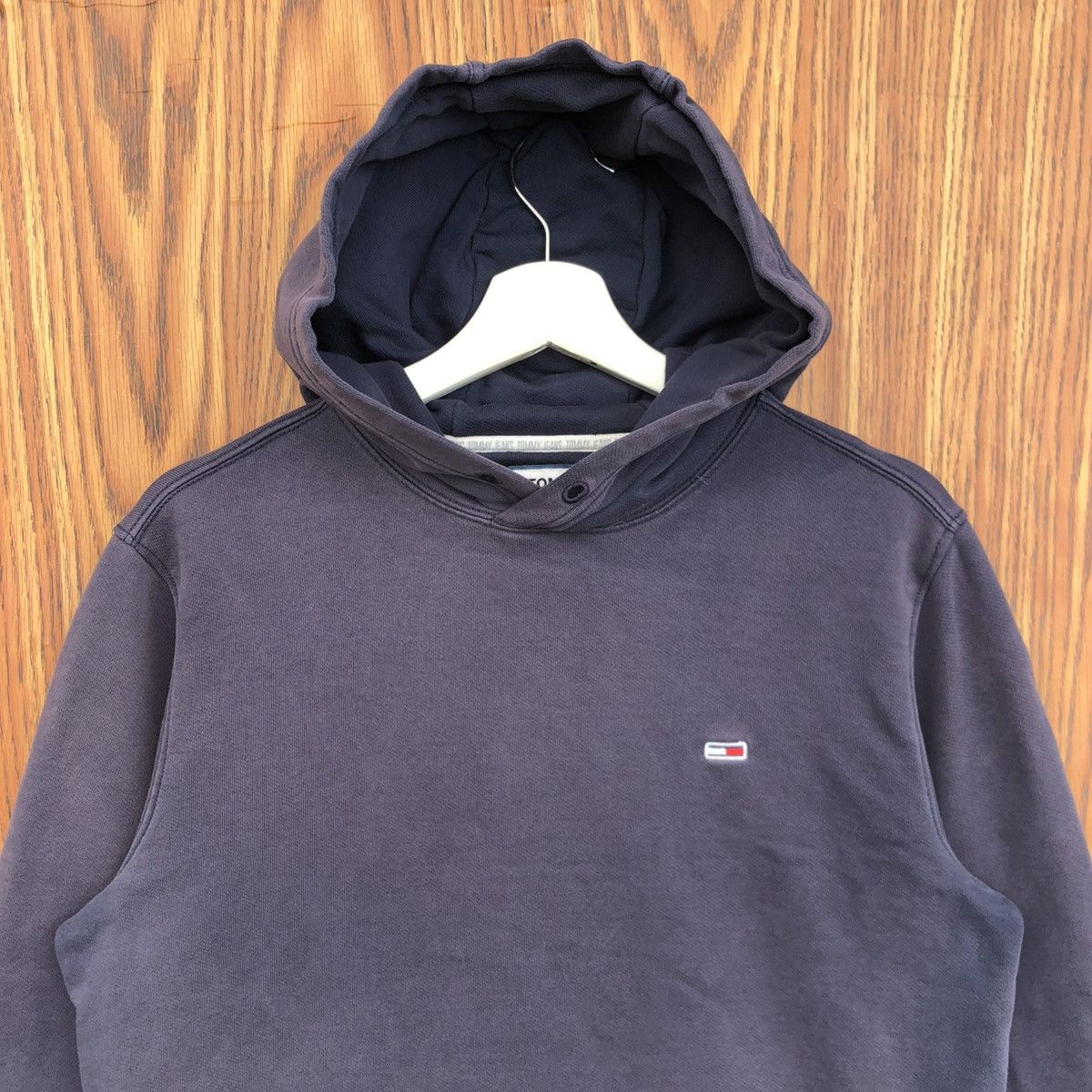 Tommy Hilfiger Vintage Tommy Jeans by Tommy Hilfiger Hoodie Faded pullover Size US M / EU 48-50 / 2 - 3 Thumbnail