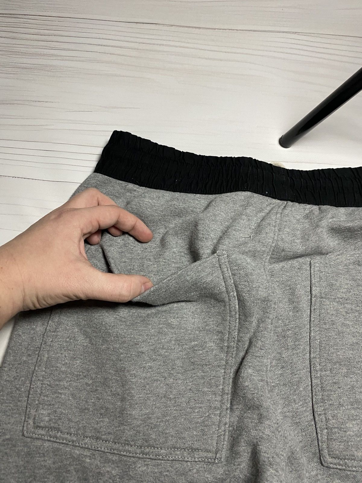 Essentials × FOG × Fear of God Essential Fear Of God FOG ankle zip sweatpants Size US 30 / EU 46 - 11 Thumbnail