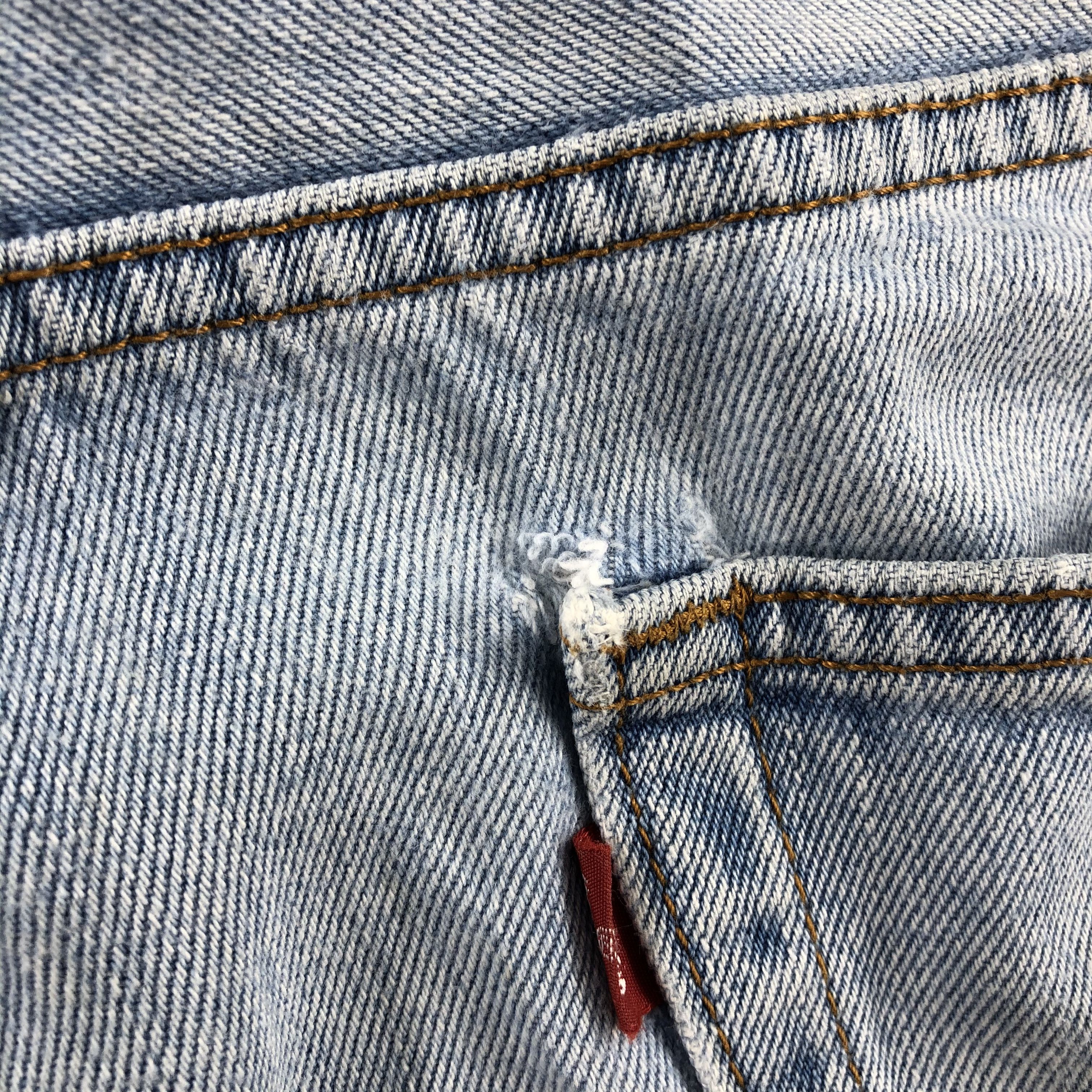 Levi's Vintage Light Wash Levis 505 Jeans-J2469 Size US 34 / EU 50 - 8 Thumbnail