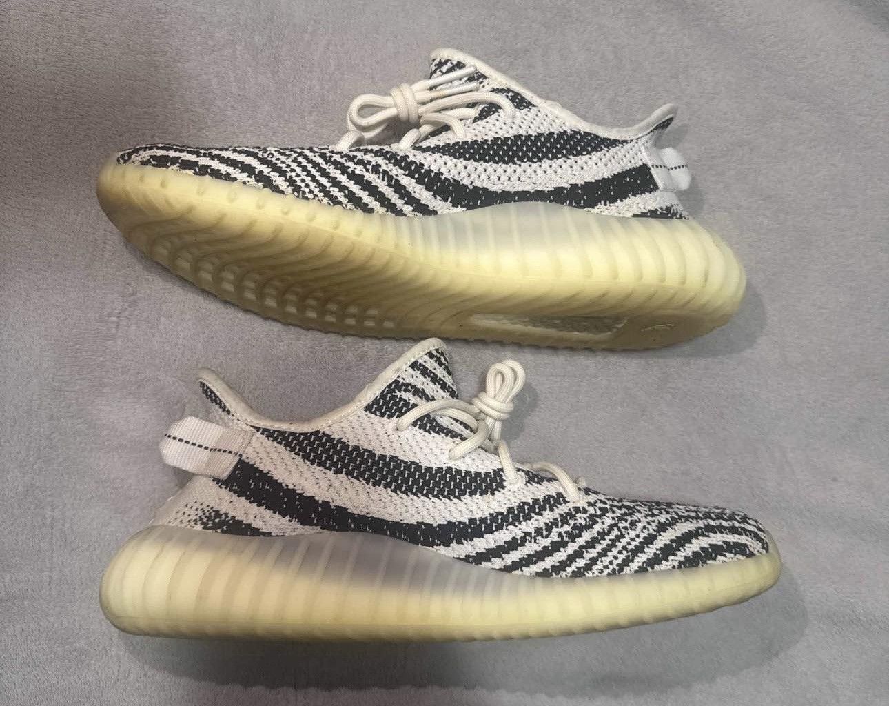 Other Yeezy 350 V2 Zebra Size US 10.5 / EU 43-44 - 7 Thumbnail