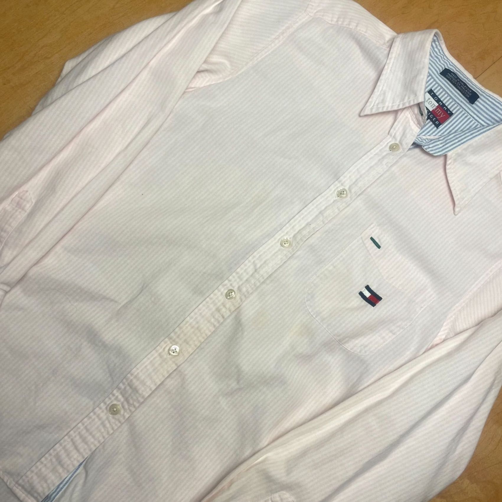 Tommy Hilfiger VINTAGE Tommy Hilfiger Shirt Medium Pink and White Striped Long Sleeve Y2K Men Size US M / EU 48-50 / 2 - 3 Thumbnail