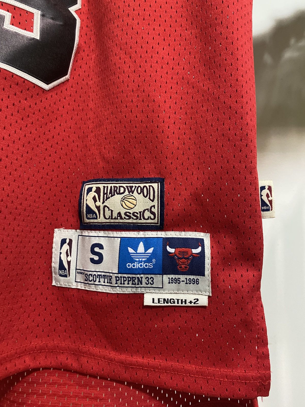 Adidas Vtg Y2k Adidas x Chicago Bulls x NBA Size US M / EU 48-50 / 2 - 5 Thumbnail
