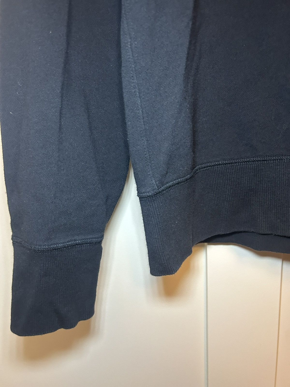 Kaws × Uniqlo Kaws X Uniqlo Sesame Street embroidered heavy longsleeve Size US M / EU 48-50 / 2 - 5 Thumbnail