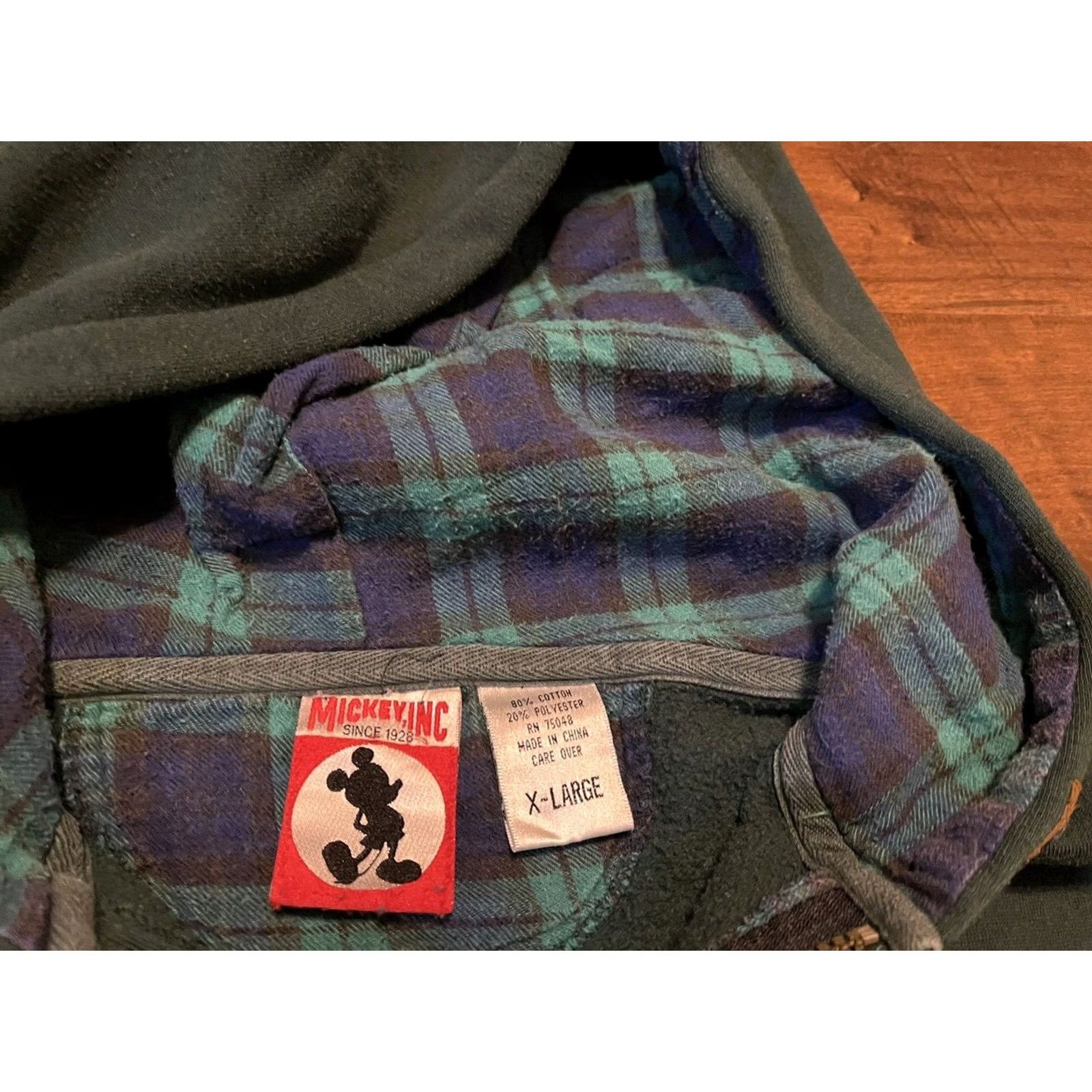 Disney VINTAGE Disney Walt Disney World WDW Mickey Inc Green Plaid Hoodie Sweatshirt Adult XL Size XL / US 12-14 / IT 48-50 - 4 Thumbnail