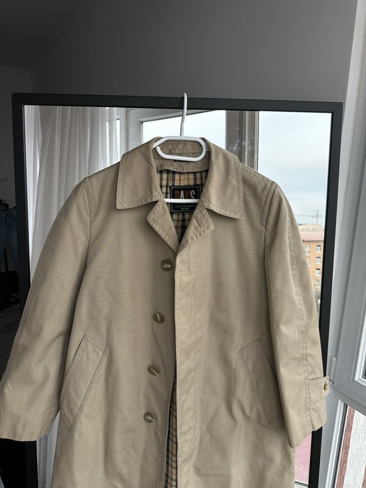 DAKS Vintage DAKS Beige Trench Coat with Check LiningJapan Market Size US M / EU 48-50 / 2 - 2 Thumbnail