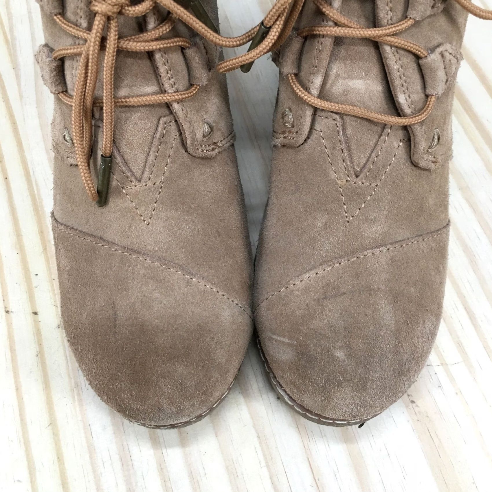 Toms TOMS Boots Womens 7.5 Kala Desert Wedge Ankle Bootie Brown Suede Casual Boots Size US 8 / IT 38 - 6 Thumbnail