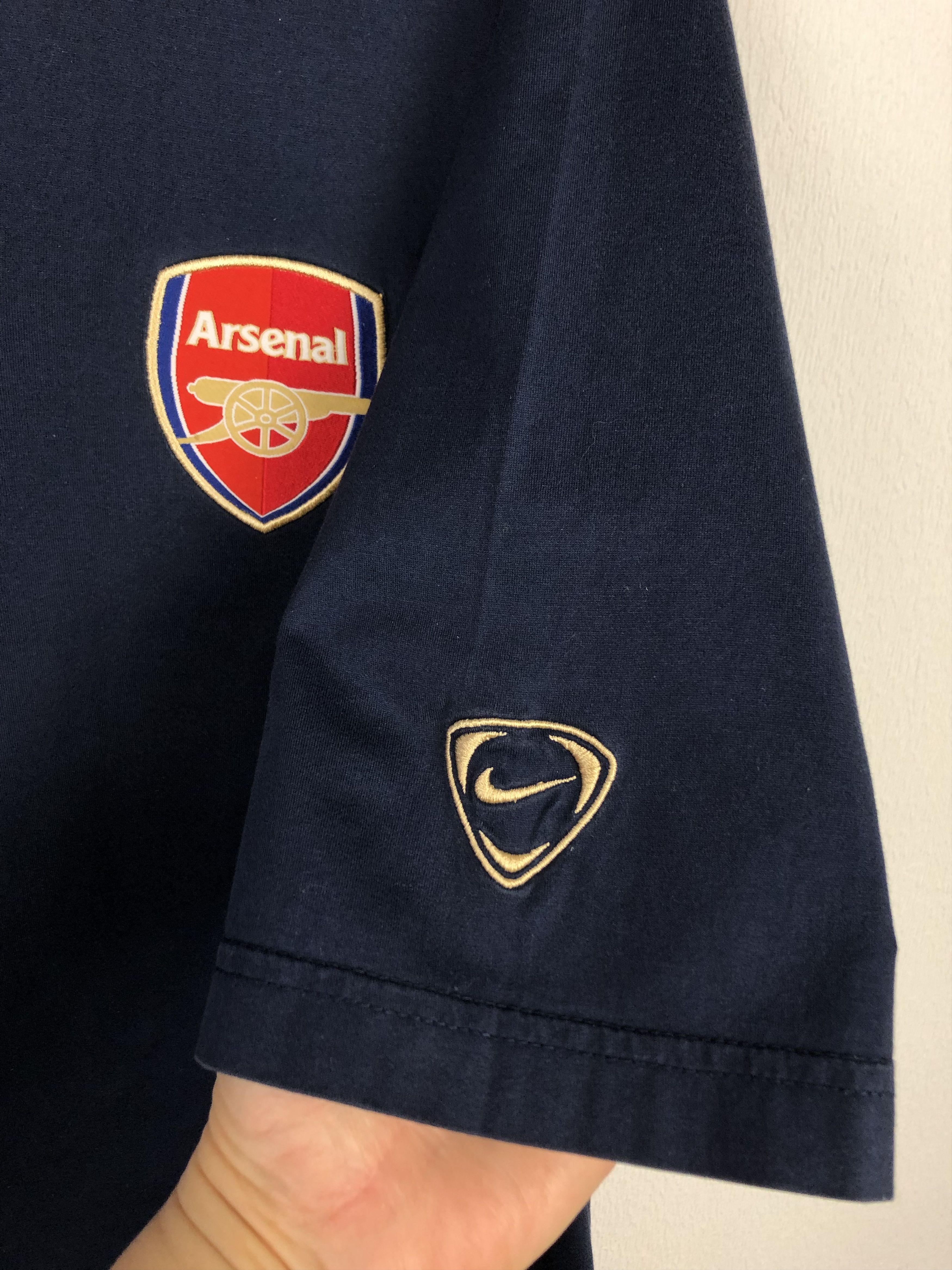 Nike Vintage Nike Arsenal o2 Football Shirt Soccer Train Polo Size US XL / EU 56 / 4 - 4 Thumbnail