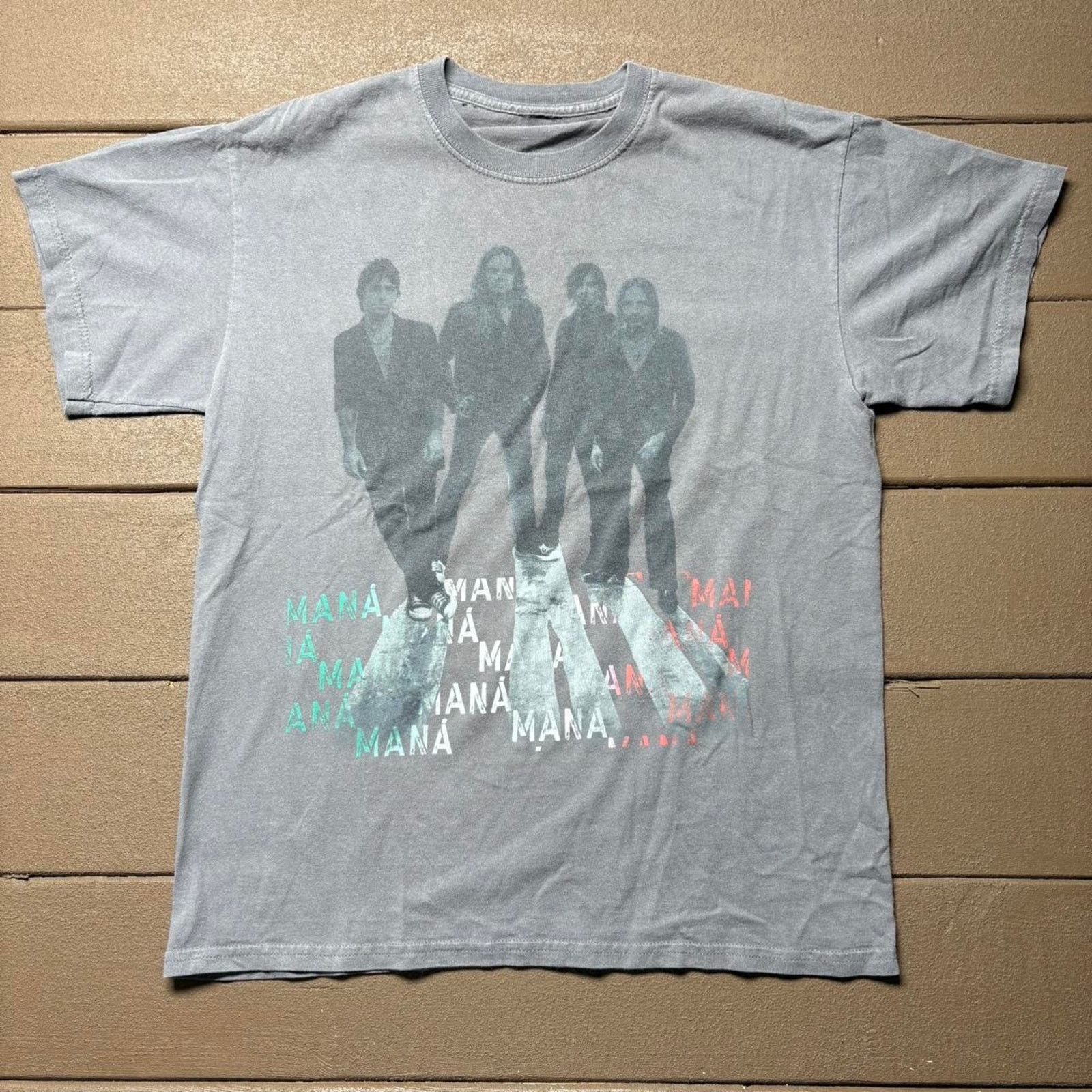 Gildan Vintage Mana Amar Es Combatir Rock Band T-shirt Size US M / EU 48-50 / 2 - 1 Thumbnail