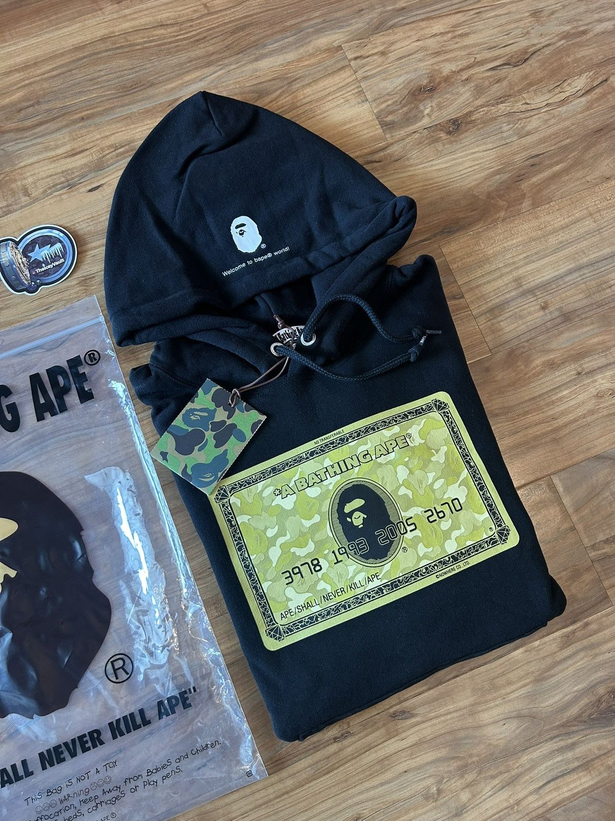 Bape NEW Bape Card Logo Pullover Hoodie Size US XL / EU 56 / 4 - 2 Thumbnail