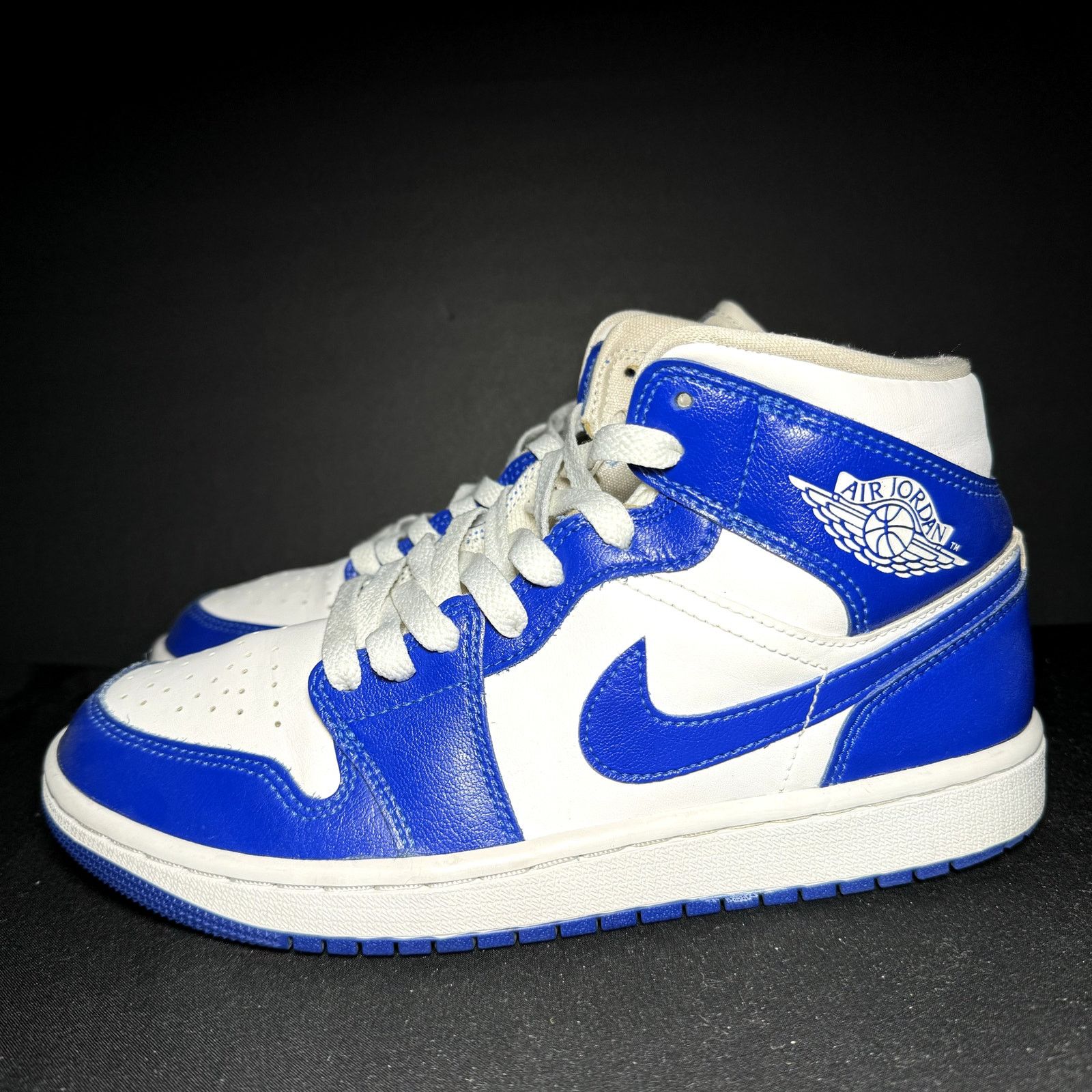 Jordan Brand × Nike Size 7.5 - Wmns Air Jordan 1 Mid Kentucky Blue Women's Shoes Size US 7.5 / IT 37.5 - 8 Thumbnail