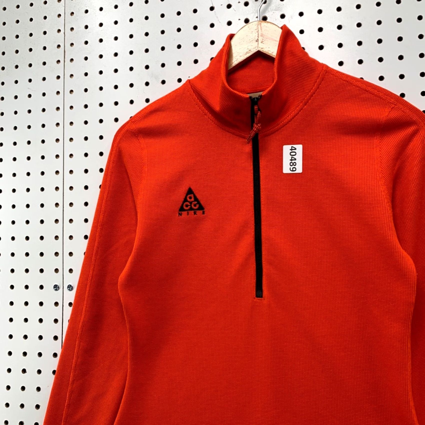 Nike Nike ACG Active Top Womens Medium Orange Long Sleeve Pullover 1/2 Zip Size M / US 6-8 / IT 42-44 - 5 Thumbnail