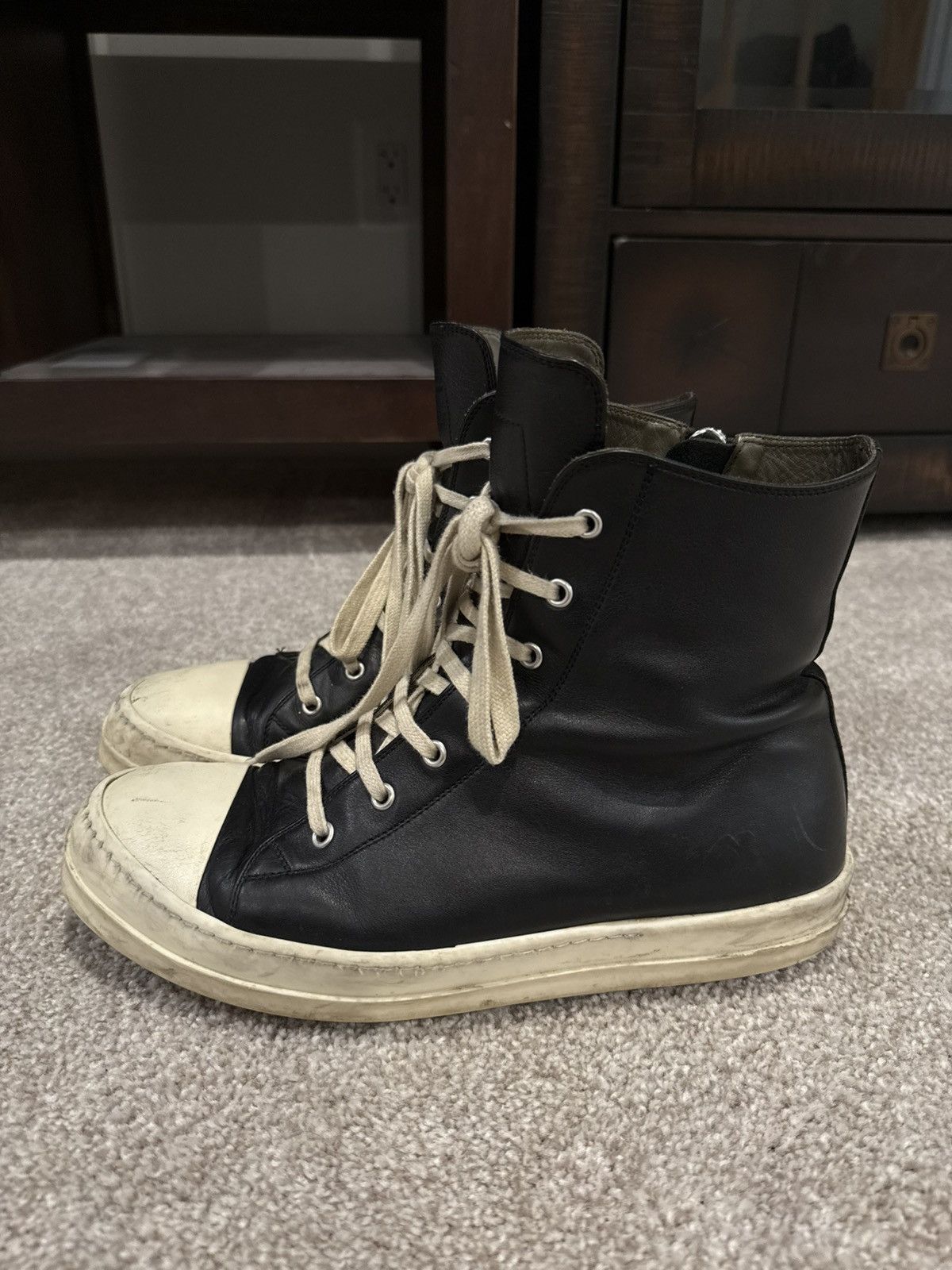 Rick Owens Rick Owens Ramones High Top Calfskin Sneaker FW19 Size US 10 / EU 43 - 2 Thumbnail