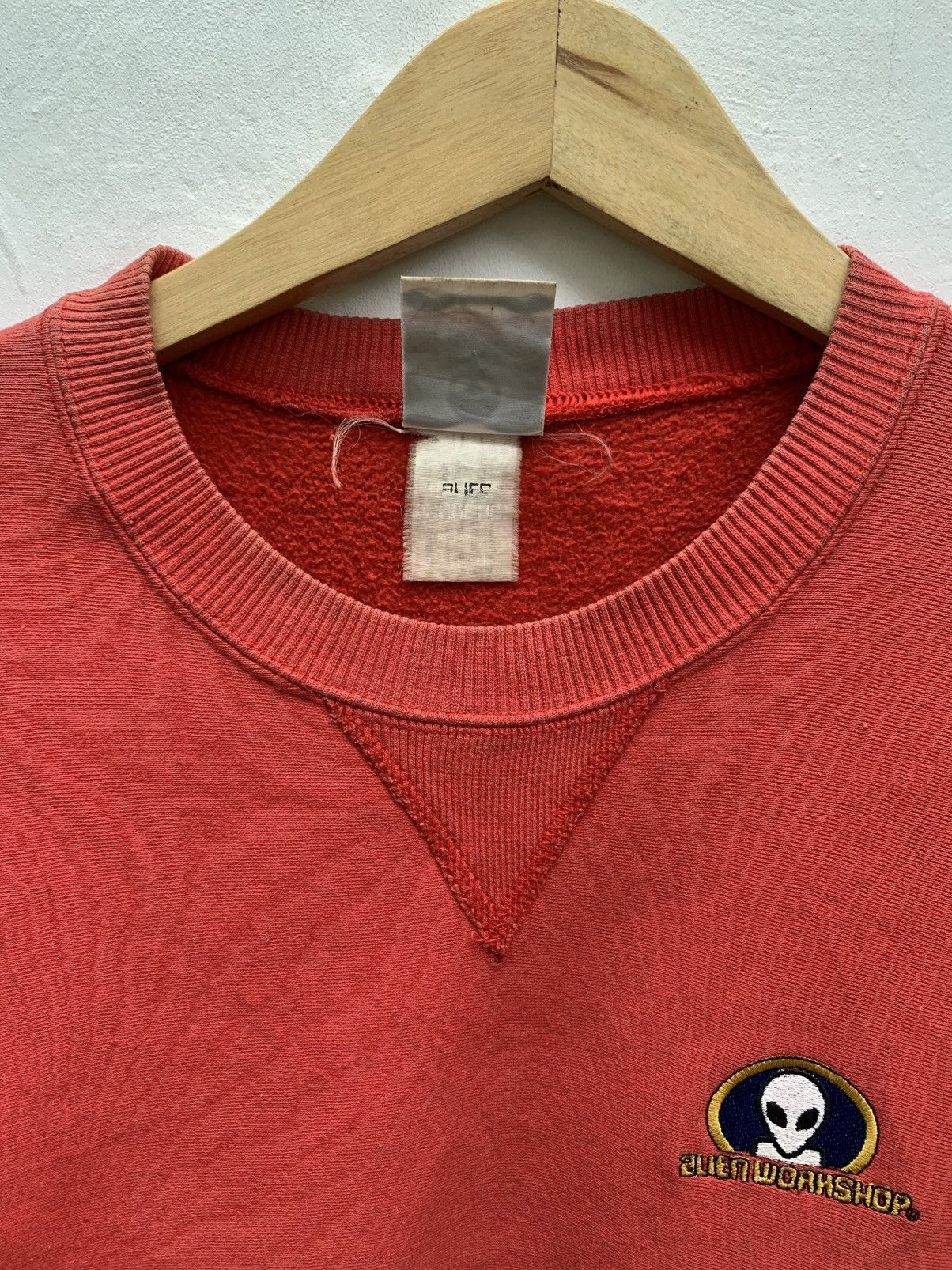 Alien Workshop Vintage 90’s Alien Workshop champion reverse weave style Size US L / EU 52-54 / 3 - 6 Thumbnail