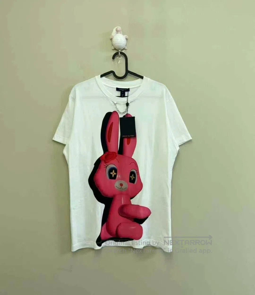 Louis Vuitton Louis Vuitton Rabbit Graphic Short-Sleeve T-Shirt. Size L / US 10 / IT 46 - 1 Thumbnail