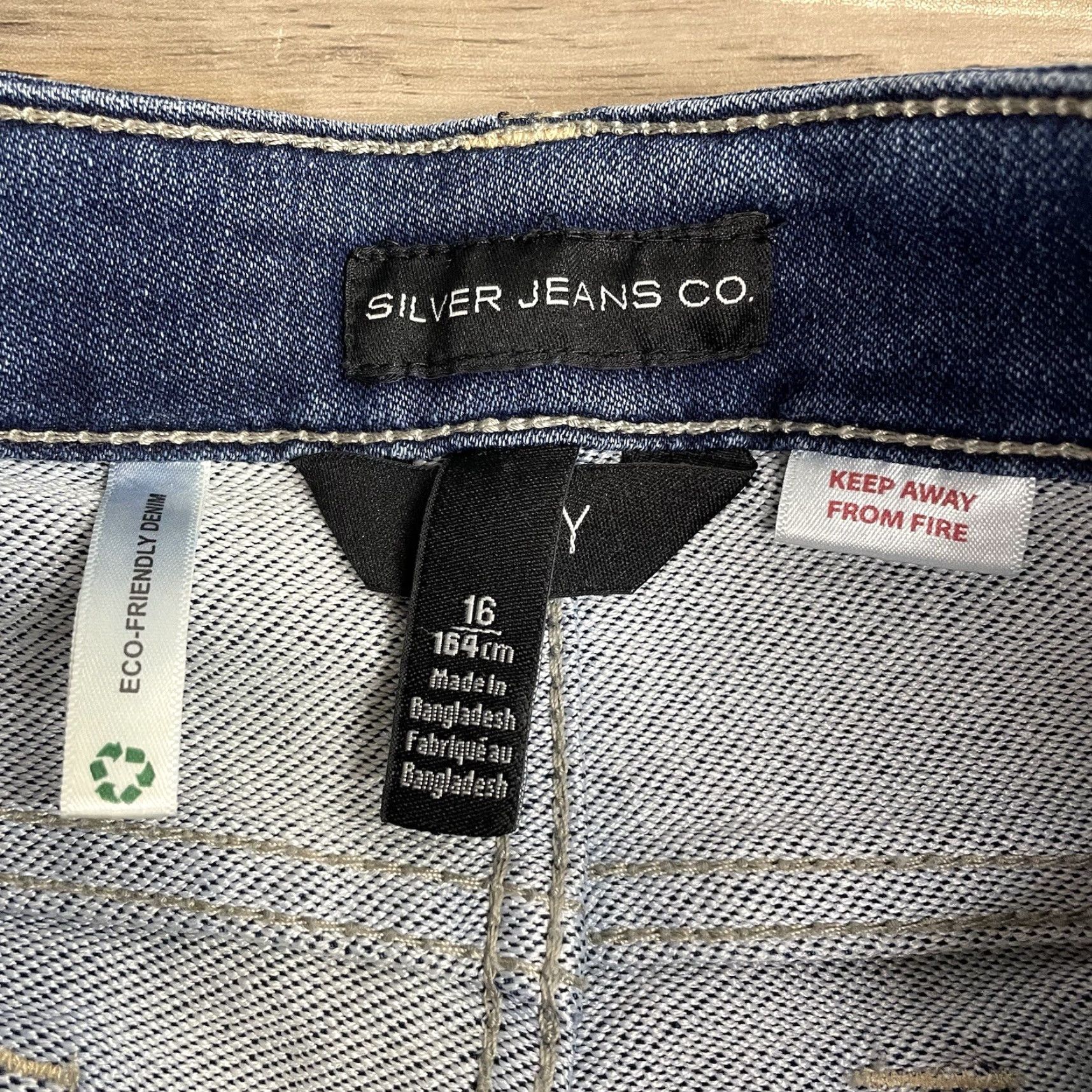 Silver Jeans Co. VINTAGE Silver Jeans Co. Jeans Womens Size 16 Regular Blue Straight 16 Moda Metal Theme Ladies Size 38" / US 16 / IT 52 - 5 Thumbnail