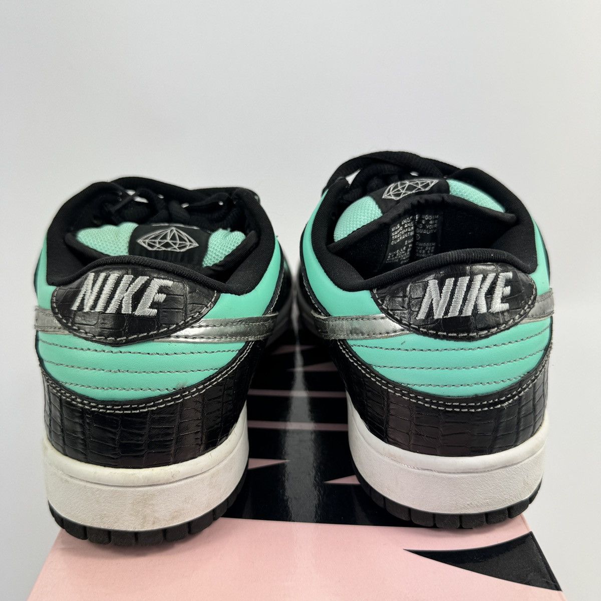 Nike VINTAGE NIKE SB DUNK LOW DIAMOND SUPPLY CO TIFFANY SNEAKERS Size US 9 / EU 42 - 5 Thumbnail