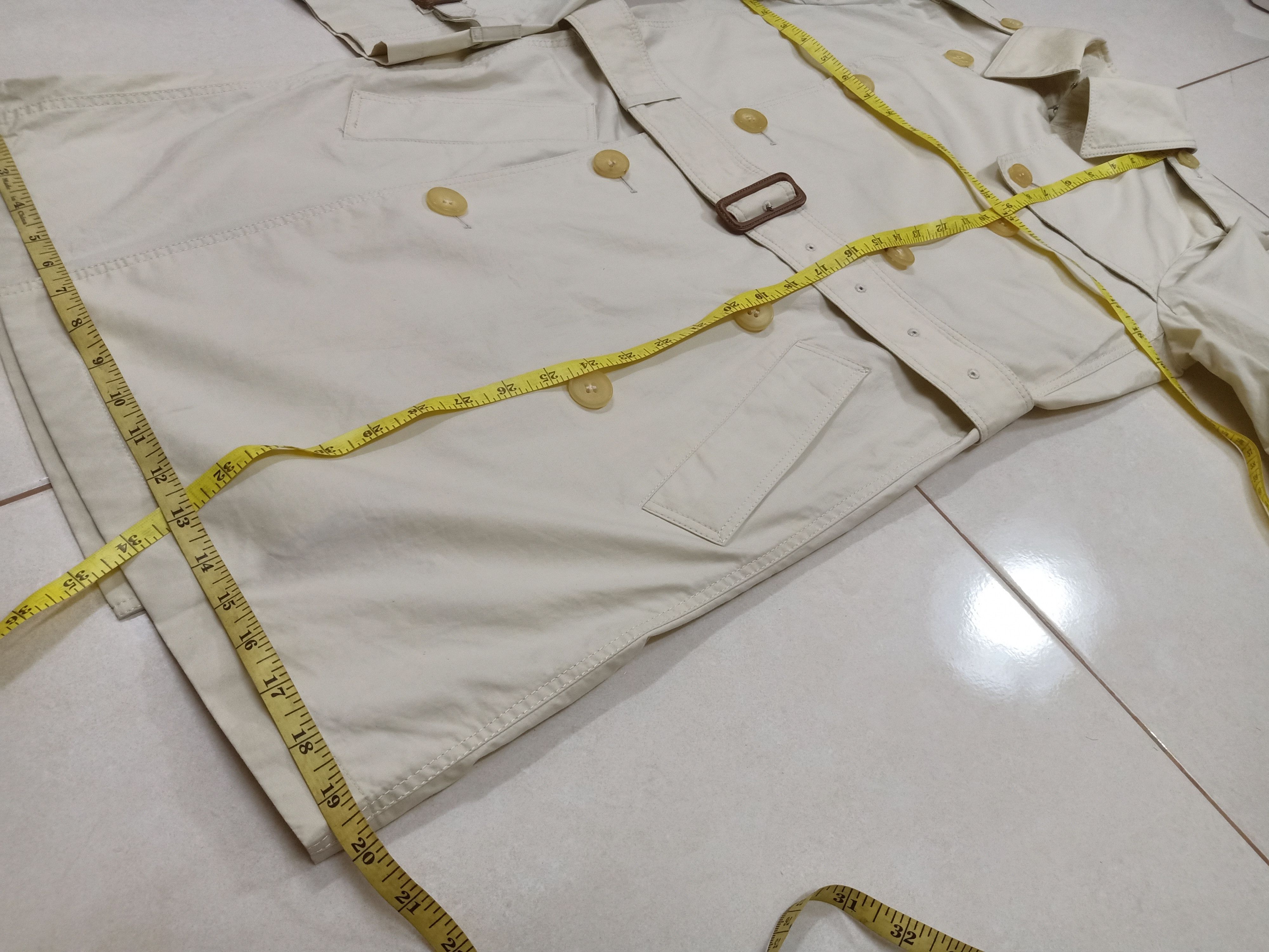 Burberry BURBERRY LONDON Beige Color Button Long Coats Parka Size US S / EU 44-46 / 1 - 15 Thumbnail