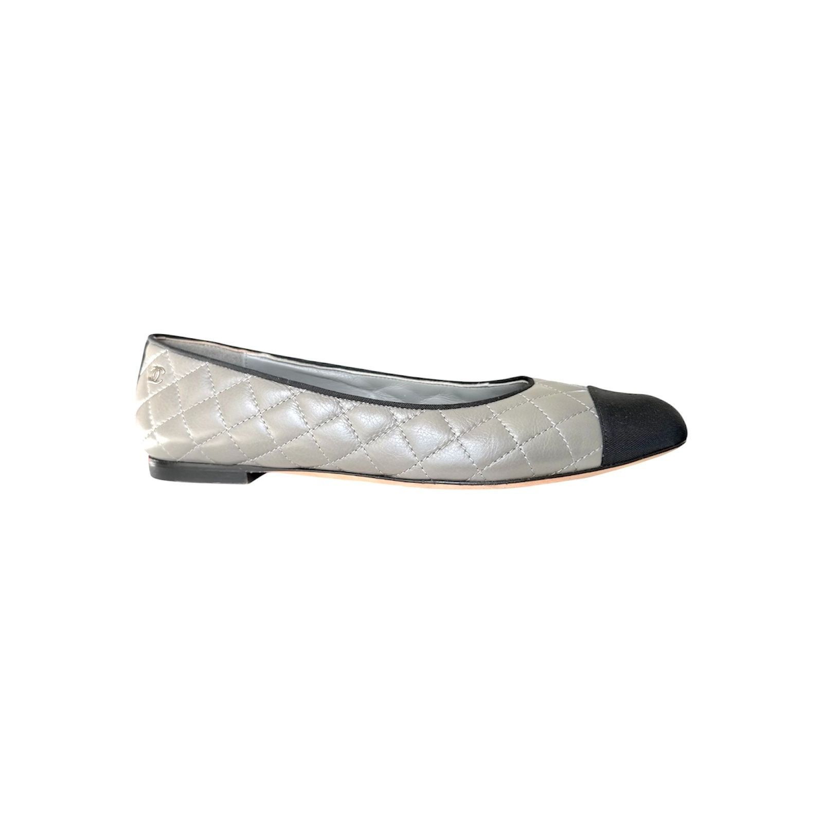 Chanel Chanel CC Quilted Cap Toe Ballet Flats Gray Black Leather EU Size US 6.5 / IT 36.5 - 5 Thumbnail