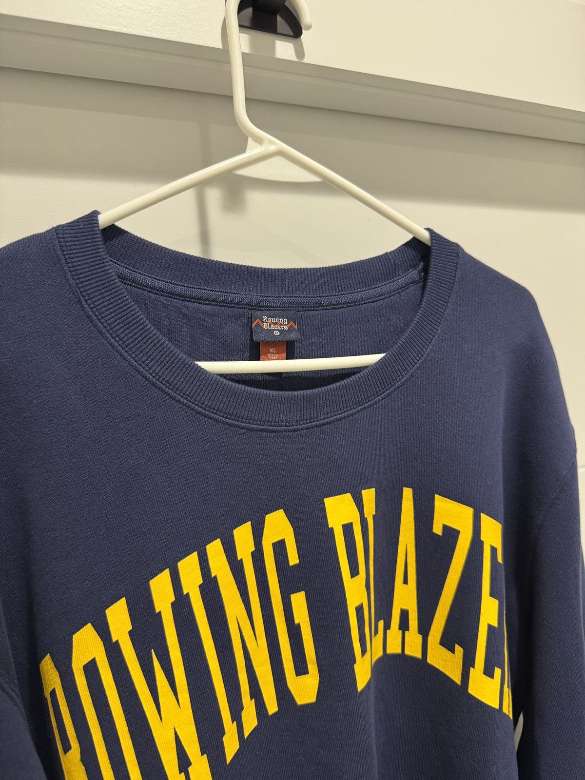 Rowing Blazers Rowing Blazers x Target Logo Navy Crewneck Sweater Size XL Size US XL / EU 56 / 4 - 5 Thumbnail