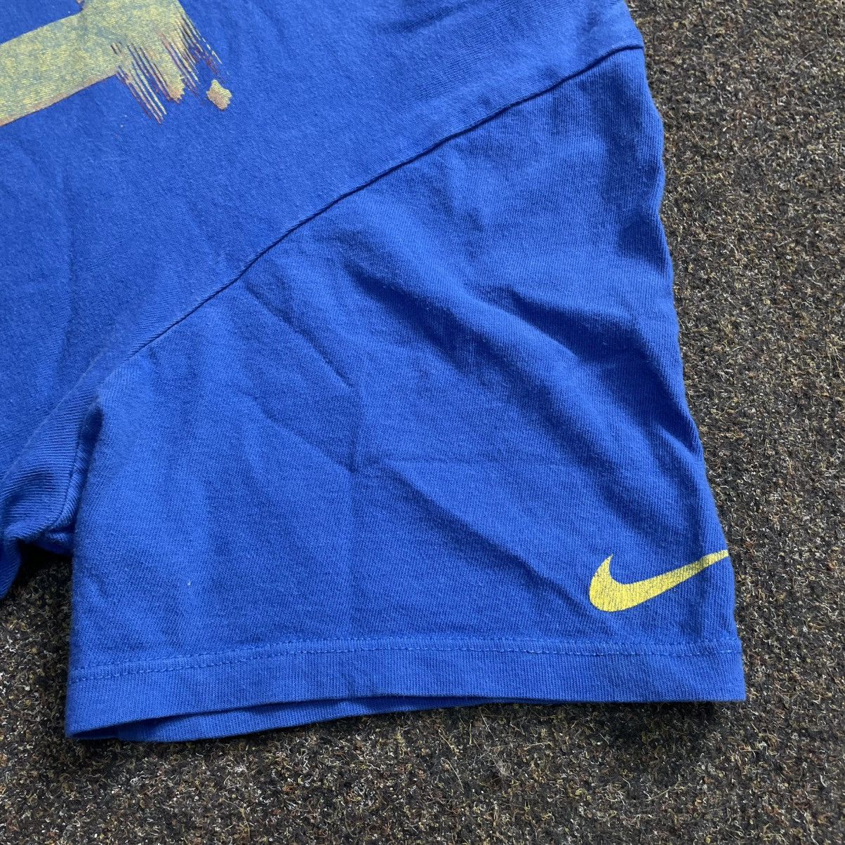 Vintage Vintage Y2K Nike Swoosh Sun Faded Graphic Tee Streetwear M Size US M / EU 48-50 / 2 - 5 Thumbnail