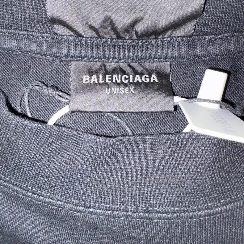 Balenciaga Balenciaga Polaroid Photo Printed Short Sleeve T-Shirt Size XS / US 0-2 / IT 36-38 - 3 Thumbnail