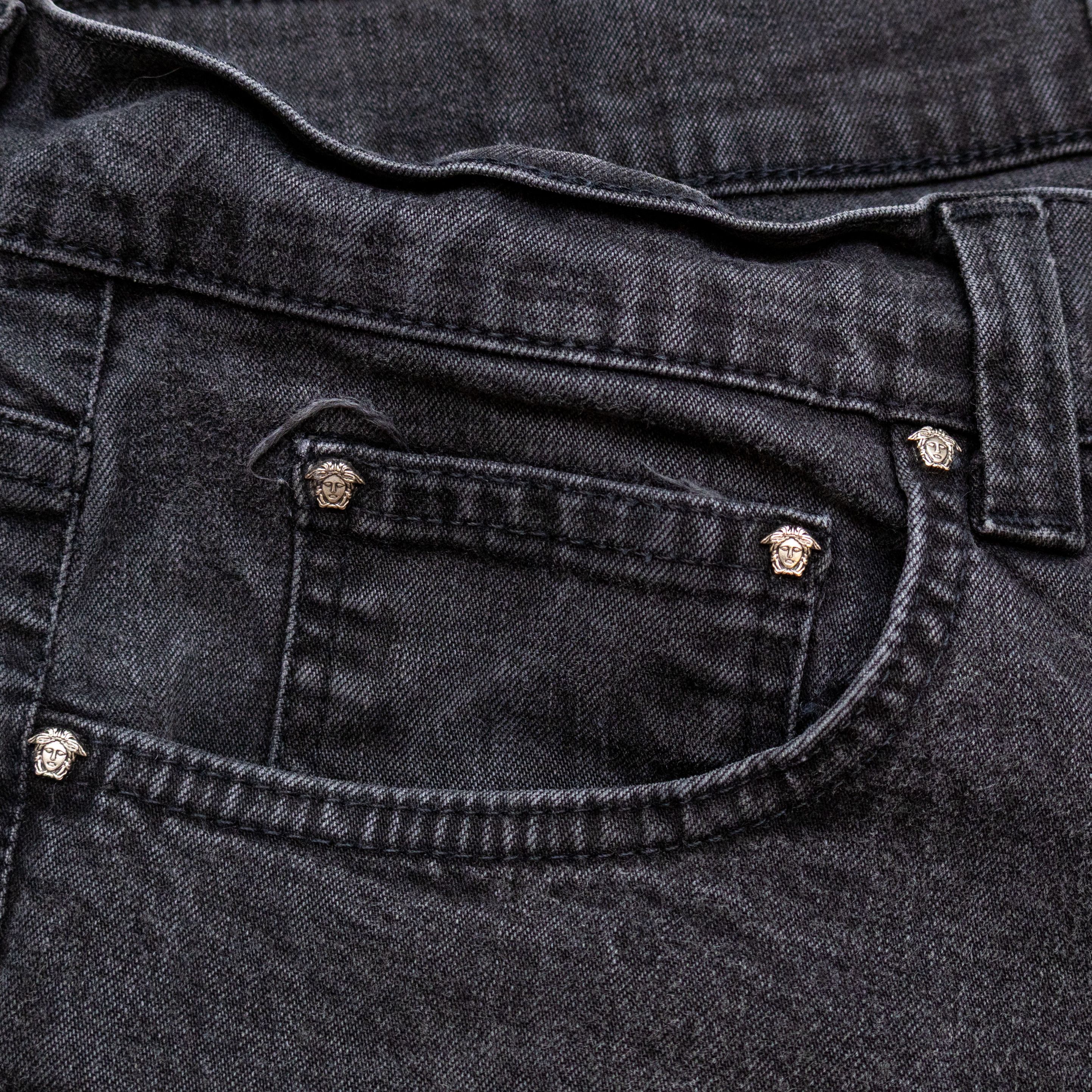 Versace 90s Versace Jeans Couture Black Wash Denim Jeans – Size 36 Size US 36 / EU 52 - 15 Thumbnail