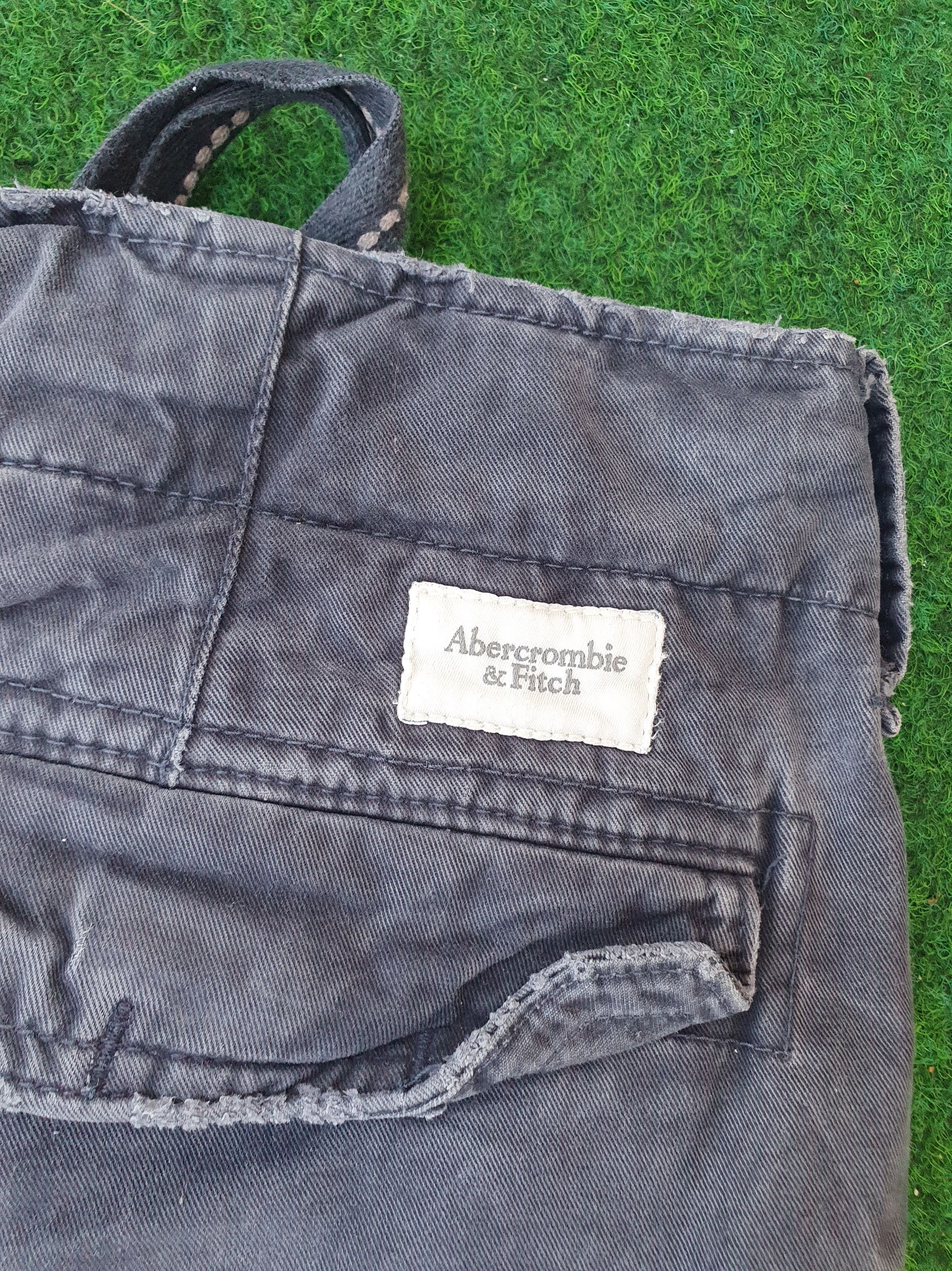 Abercrombie & Fitch Abercrombie & Fitch Heavy Cargo Shorts Size 33 Size US 32 / EU 48 - 16 Thumbnail