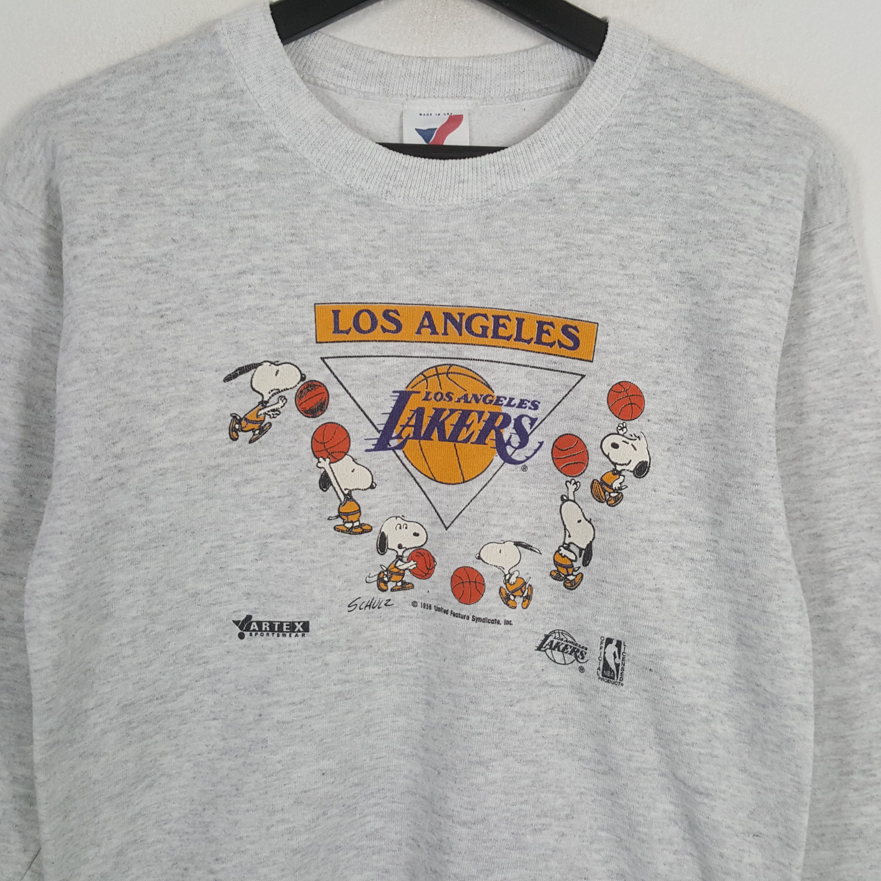 NBA × Vintage LAKERS LOS ANGELES NBA X Snoopy Cartoon Vintage Sweatshirt Size XS / US 0-2 / IT 36-38 - 2 Thumbnail