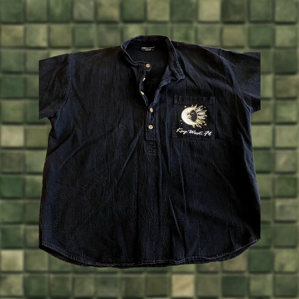 Vintage VINTAGE All Impact Sportswear Black Button-Down Key West Florida Shirt Men’s Large Shirt Boys? Size US L / EU 52-54 / 3 - 1 Thumbnail