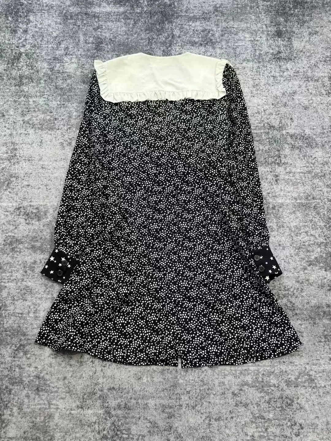 Miu Miu Miu Miu Star Print Peter Pan Collar Silk Dress. Size M / US 6-8 / IT 42-44 - 2 Thumbnail